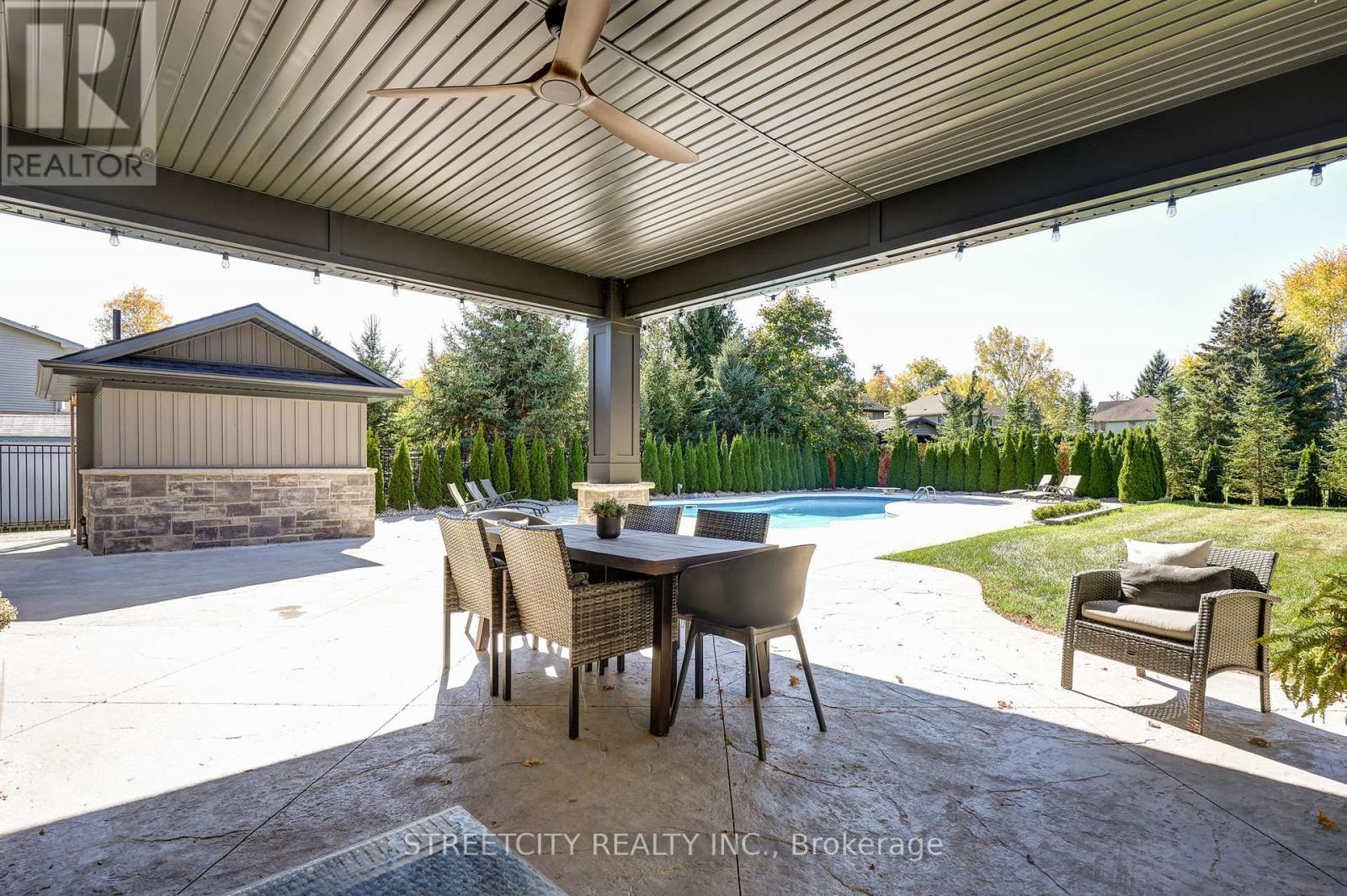 10425 Talbotville Gore Road, Southwold, Ontario  N0L 2K0 - Photo 46 - X12464937