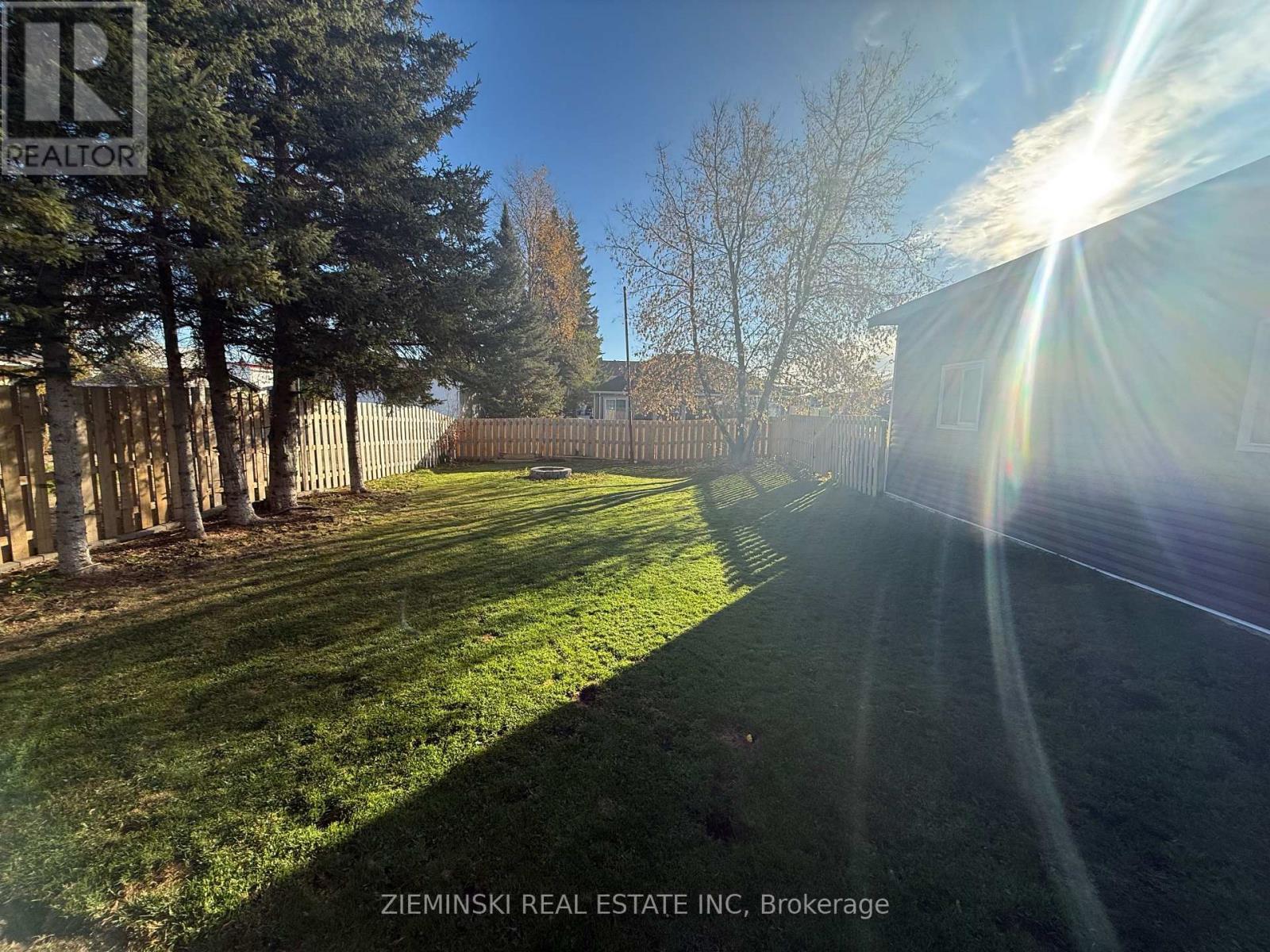 408 Seventh Avenue, Black River-Matheson, Ontario  P0K 1N0 - Photo 3 - T12464883