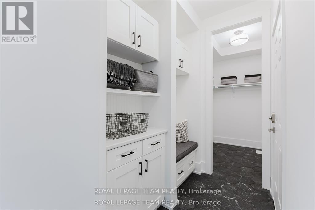 919 Finescale Way, Ottawa, Ontario  K2J 0R5 - Photo 18 - X12464954