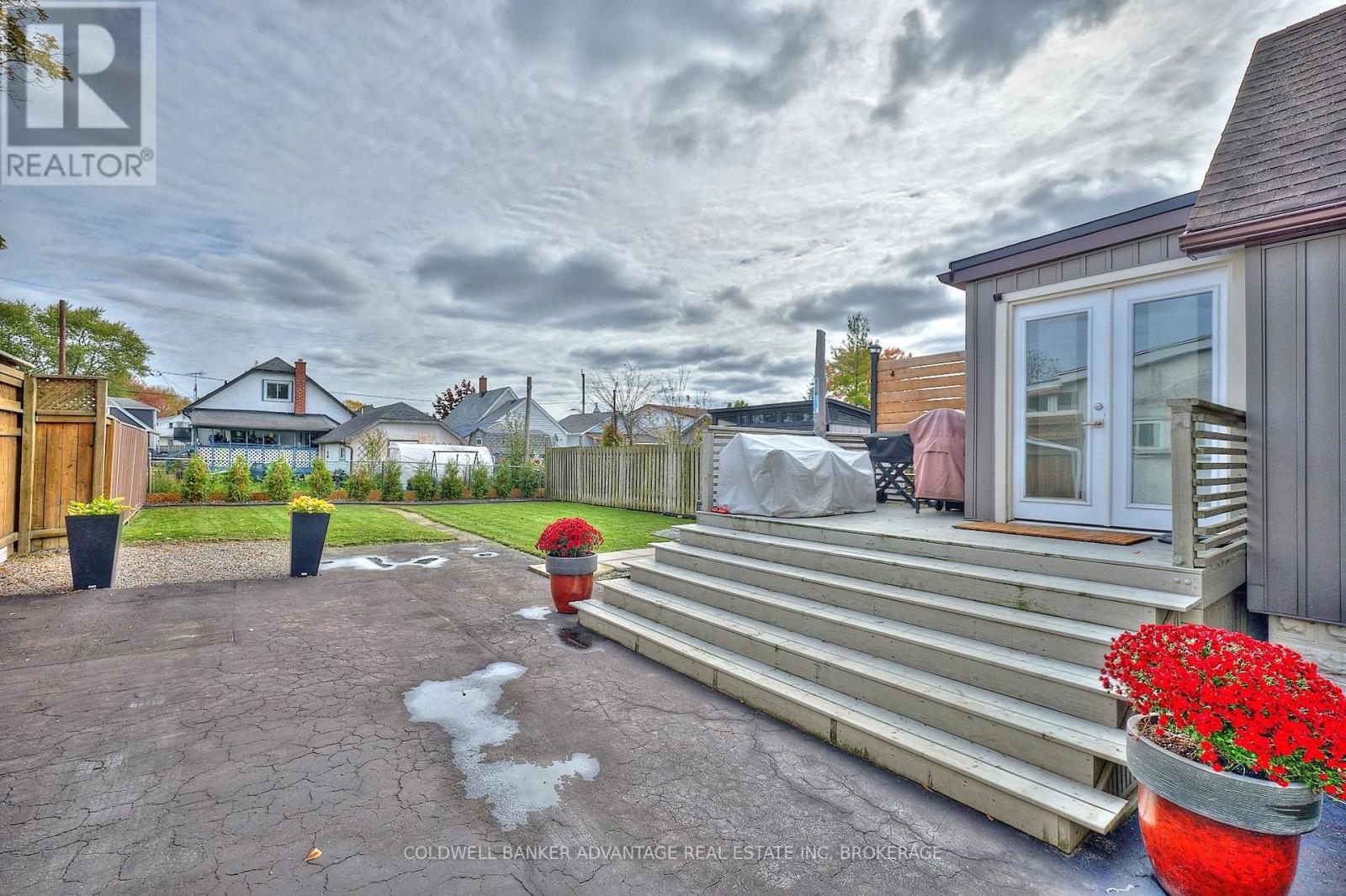 71 Deere Street, Welland, Ontario  L3B 2L7 - Photo 16 - X12464893