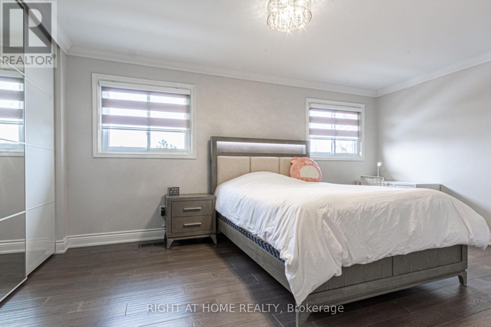 1388 Highgate Court, Oakville, Ontario  L6H 2V4 - Photo 27 - W12464836