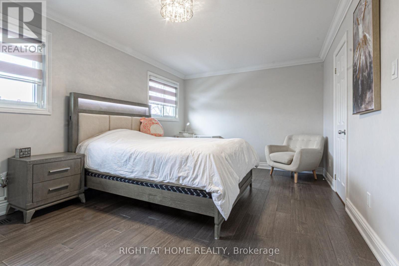 1388 Highgate Court, Oakville, Ontario  L6H 2V4 - Photo 28 - W12464836