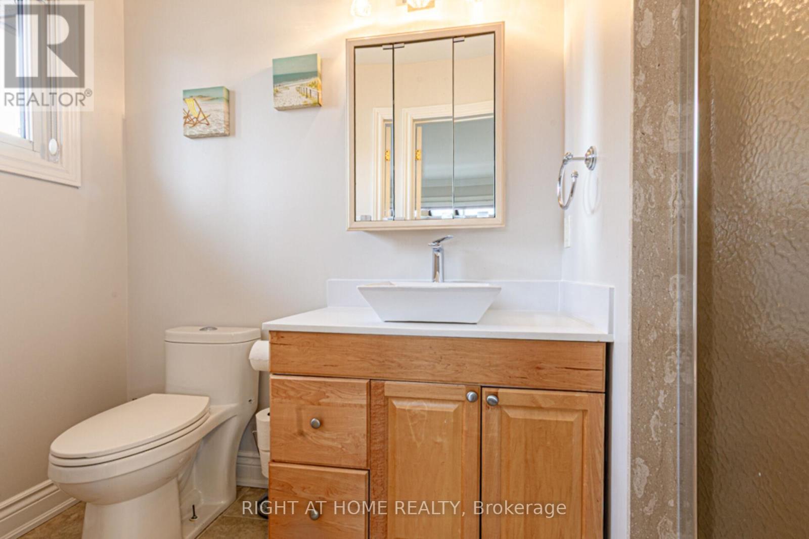 1388 Highgate Court, Oakville, Ontario  L6H 2V4 - Photo 30 - W12464836