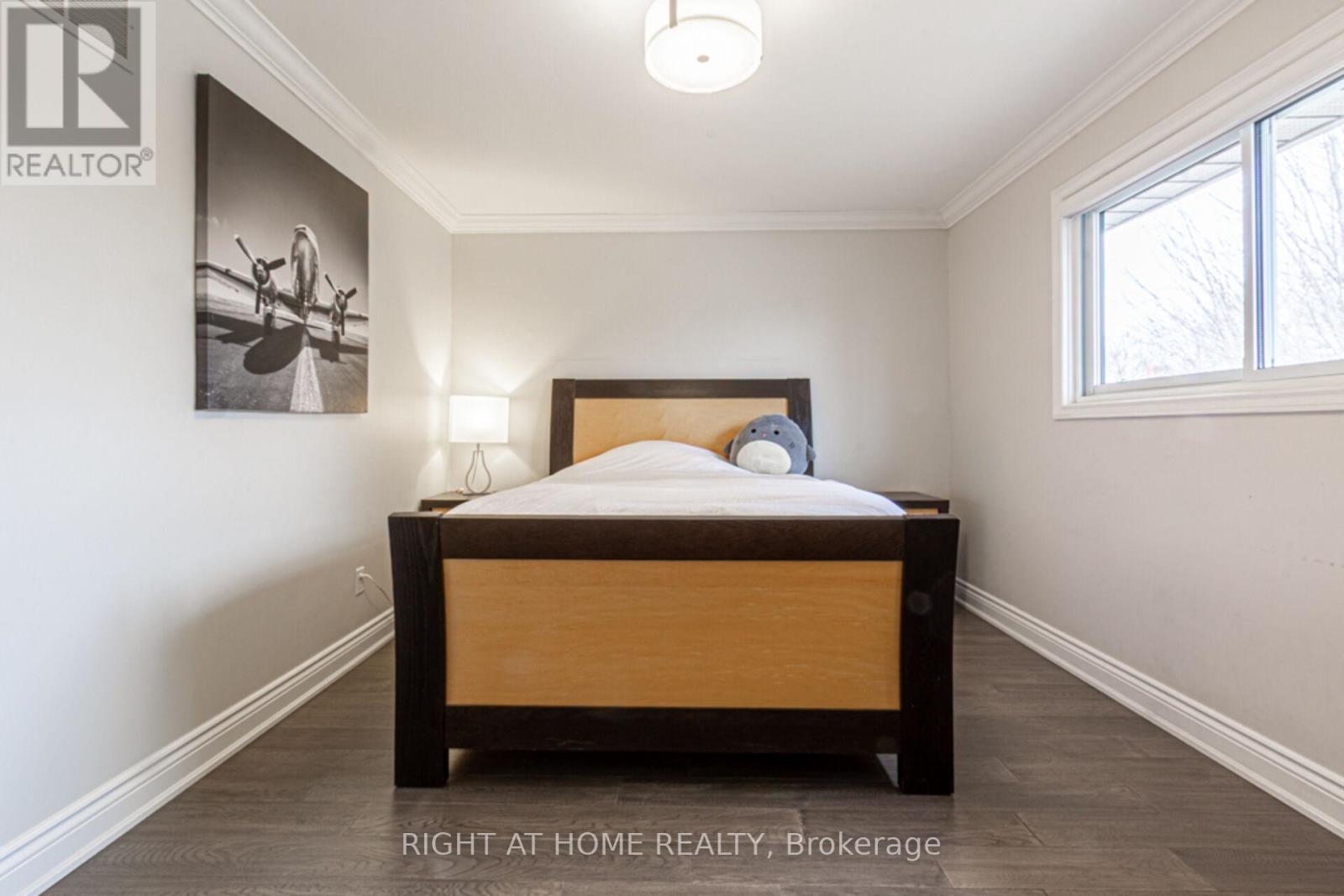 1388 Highgate Court, Oakville, Ontario  L6H 2V4 - Photo 33 - W12464836