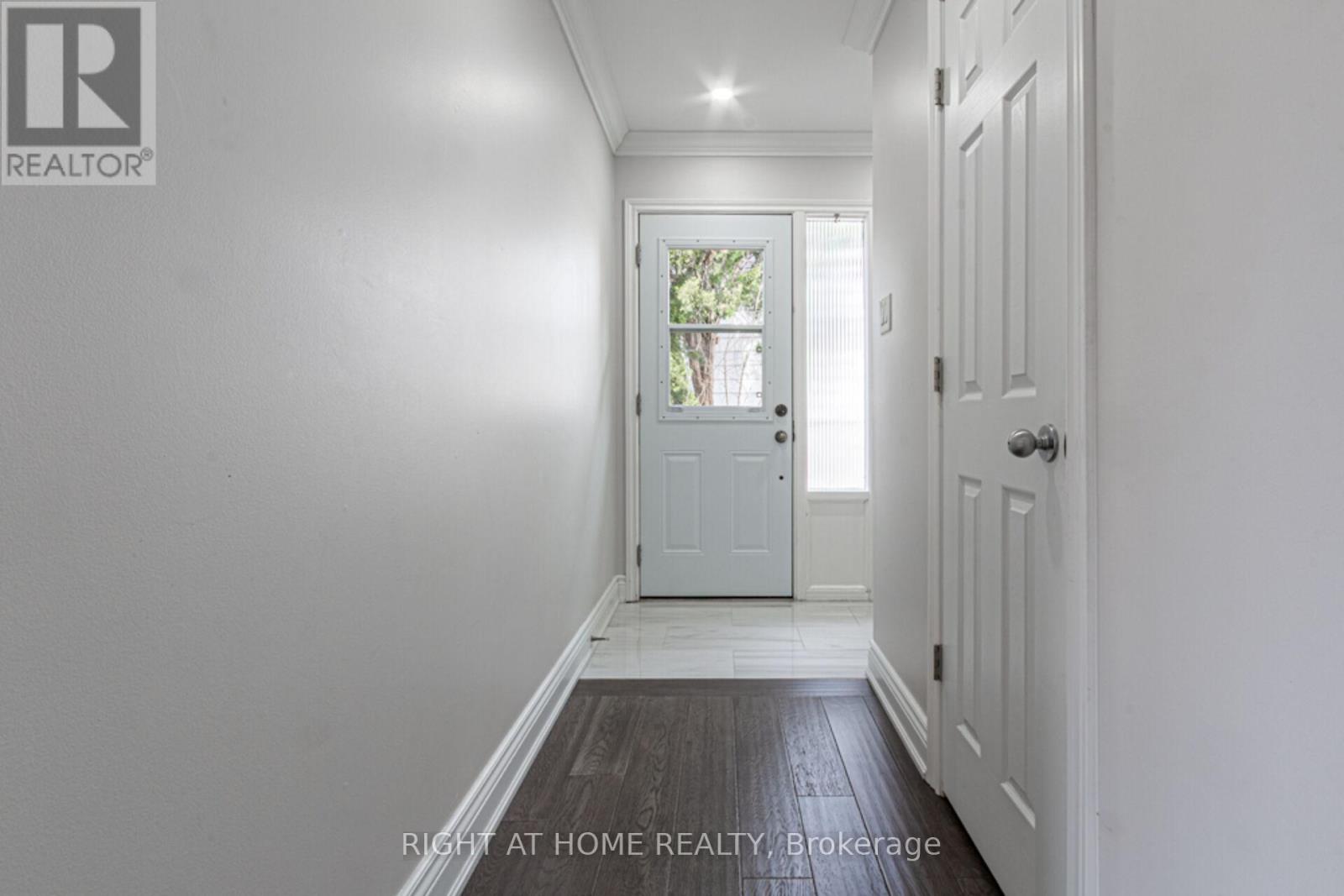1388 Highgate Court, Oakville, Ontario  L6H 2V4 - Photo 36 - W12464836