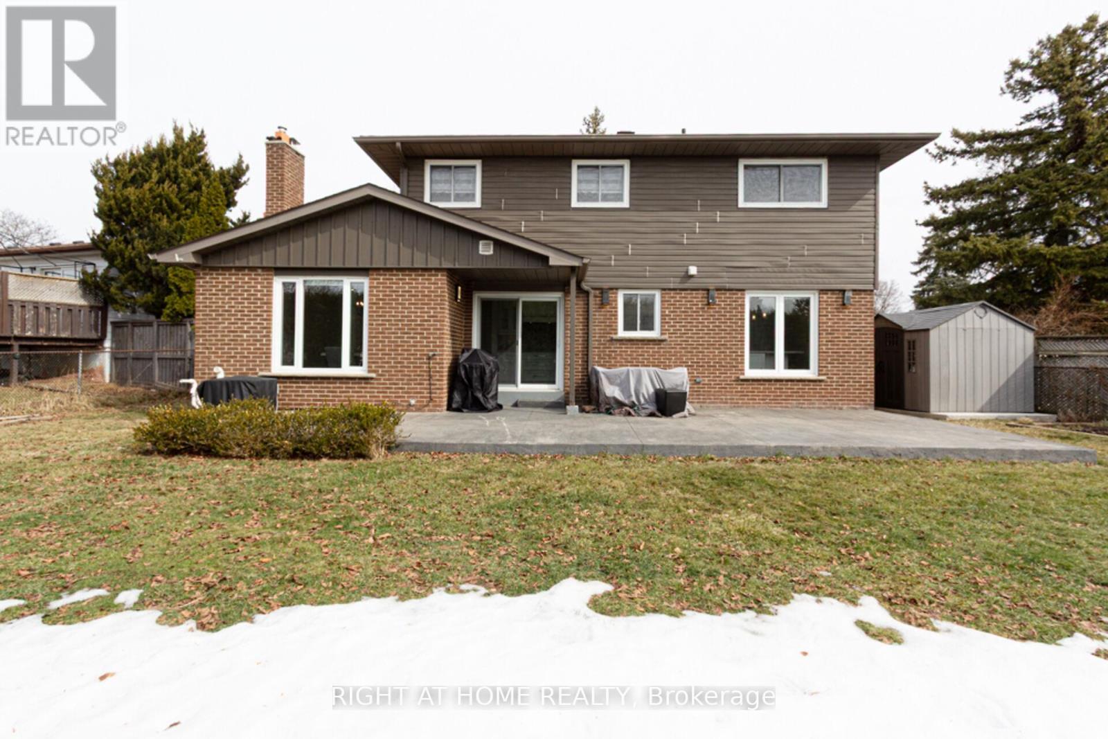 1388 Highgate Court, Oakville, Ontario  L6H 2V4 - Photo 44 - W12464836