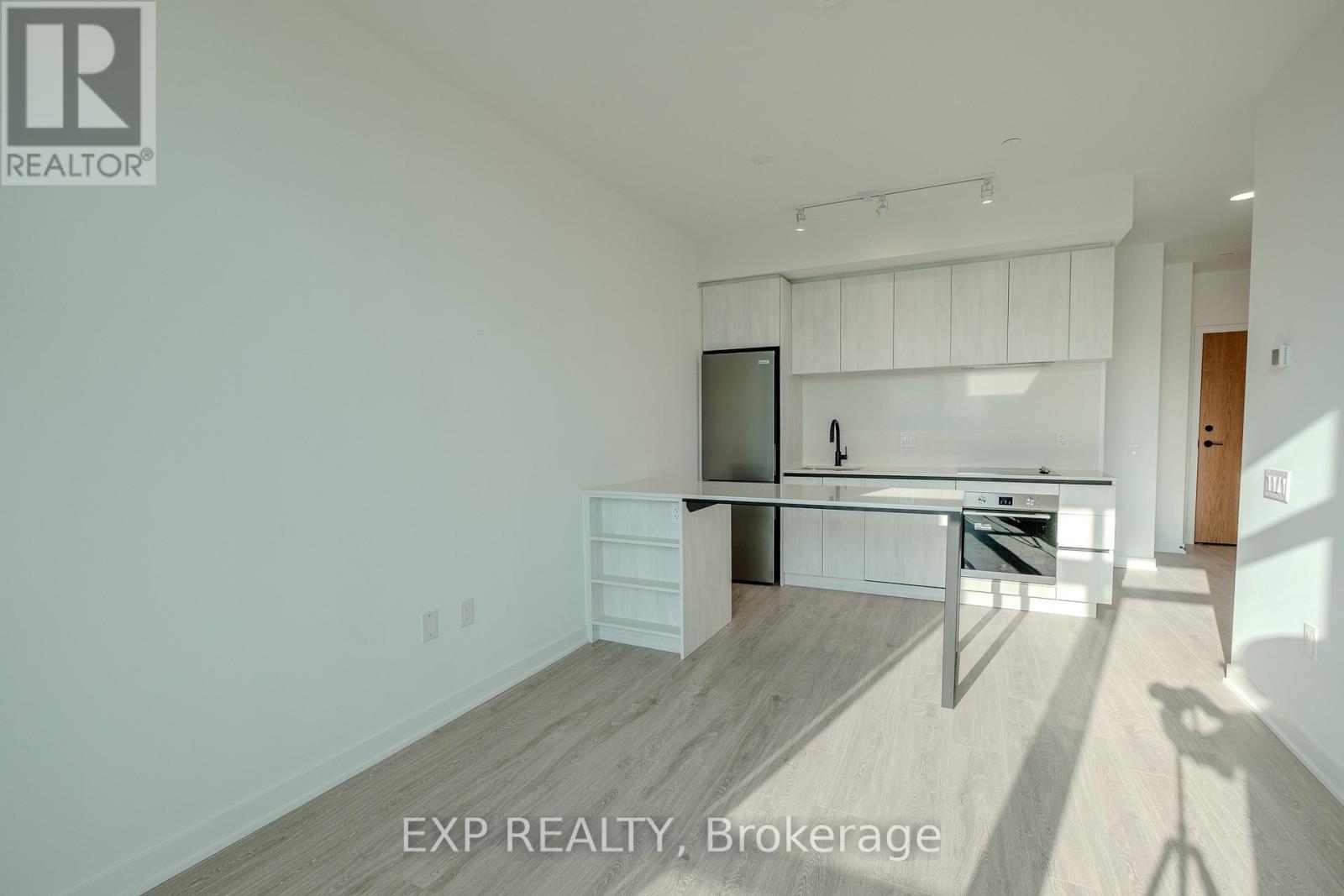 805 - 2495 Eglinton Avenue W, Mississauga, Ontario  L5M 5H1 - Photo 19 - W12464855