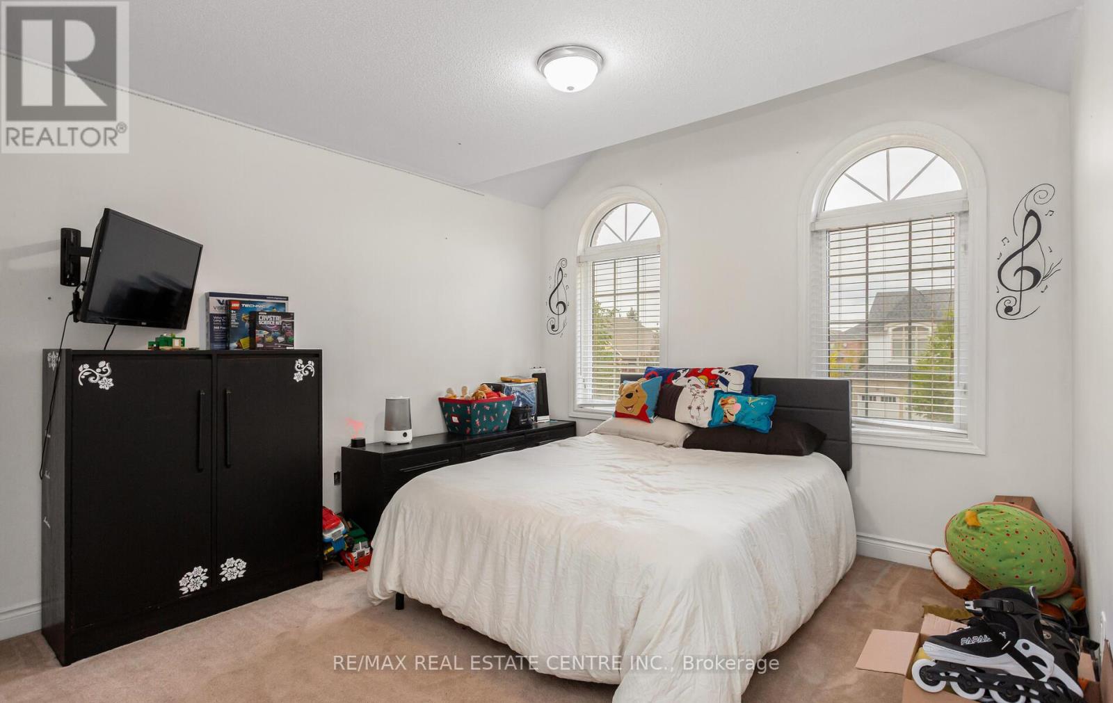 26 Saint Hubert Drive, Brampton, Ontario  L6P 1V7 - Photo 29 - W12464869