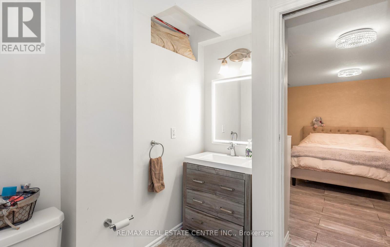 26 Saint Hubert Drive, Brampton, Ontario  L6P 1V7 - Photo 49 - W12464869