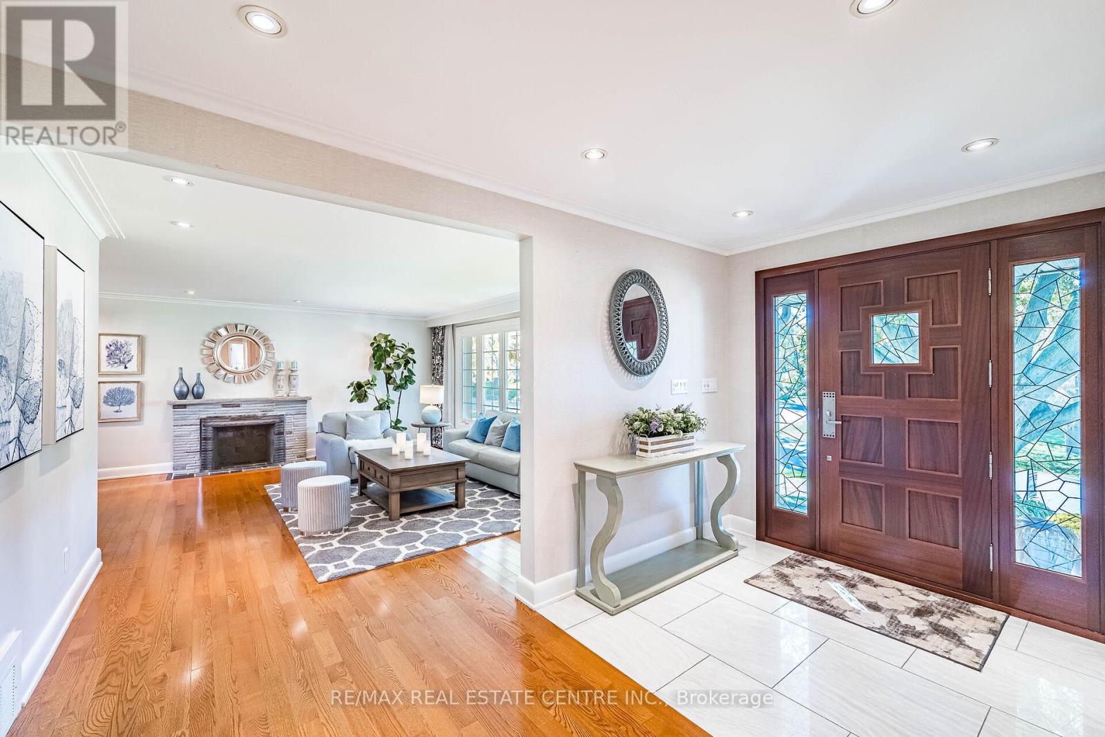 16 Aylesbury Road, Toronto, Ontario  M9A 2M5 - Photo 26 - W12464877