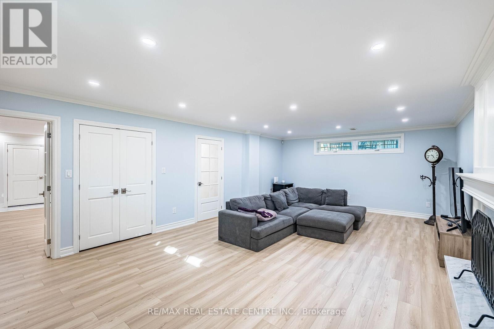 16 Aylesbury Road, Toronto, Ontario  M9A 2M5 - Photo 43 - W12464877