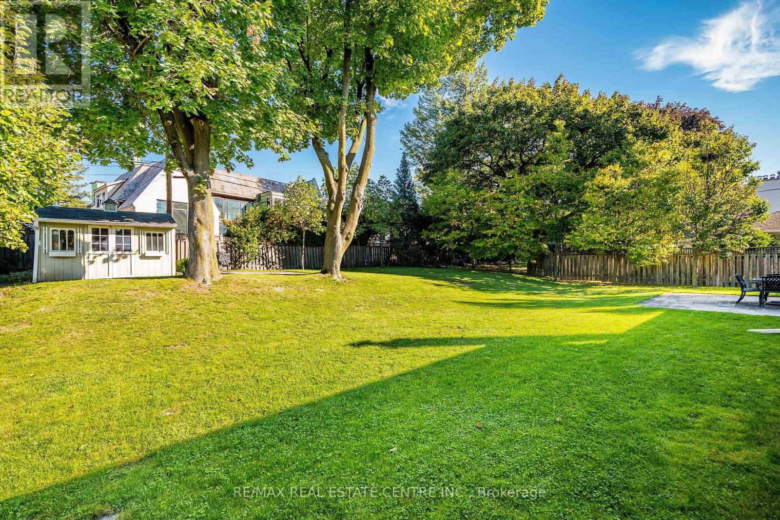 16 Aylesbury Road, Toronto, Ontario  M9A 2M5 - Photo 48 - W12464877
