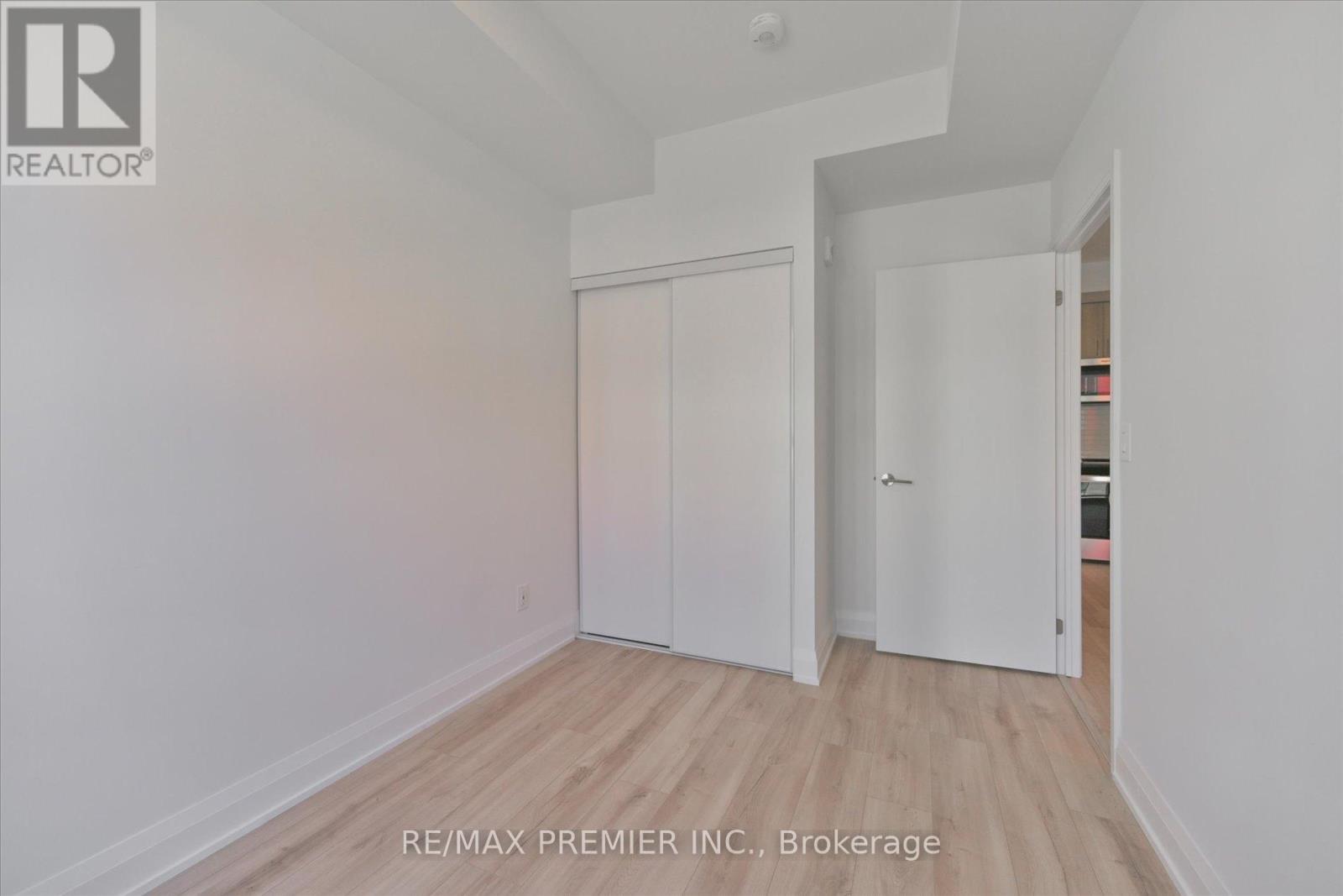 324 - 3250 Carding Mill Trail, Oakville, Ontario  L6M 1L3 - Photo 16 - W12457870