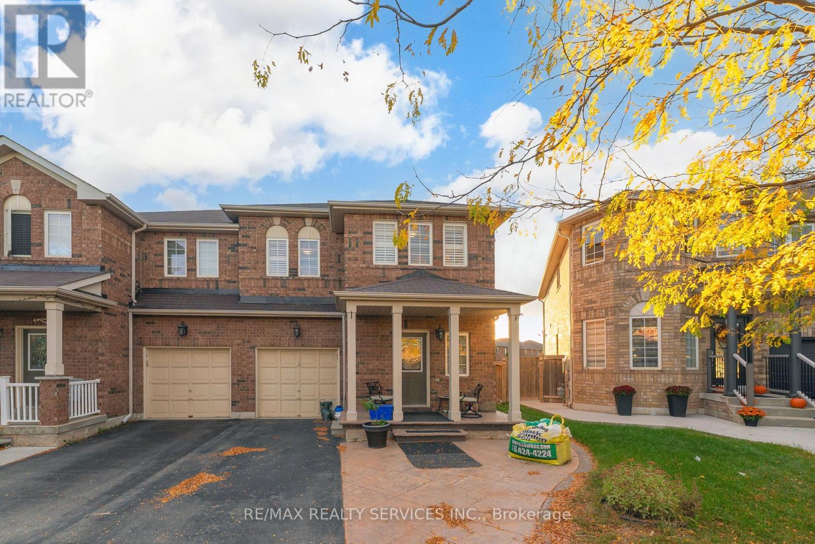 12 COMMODORE DRIVE, Brampton, Ontario