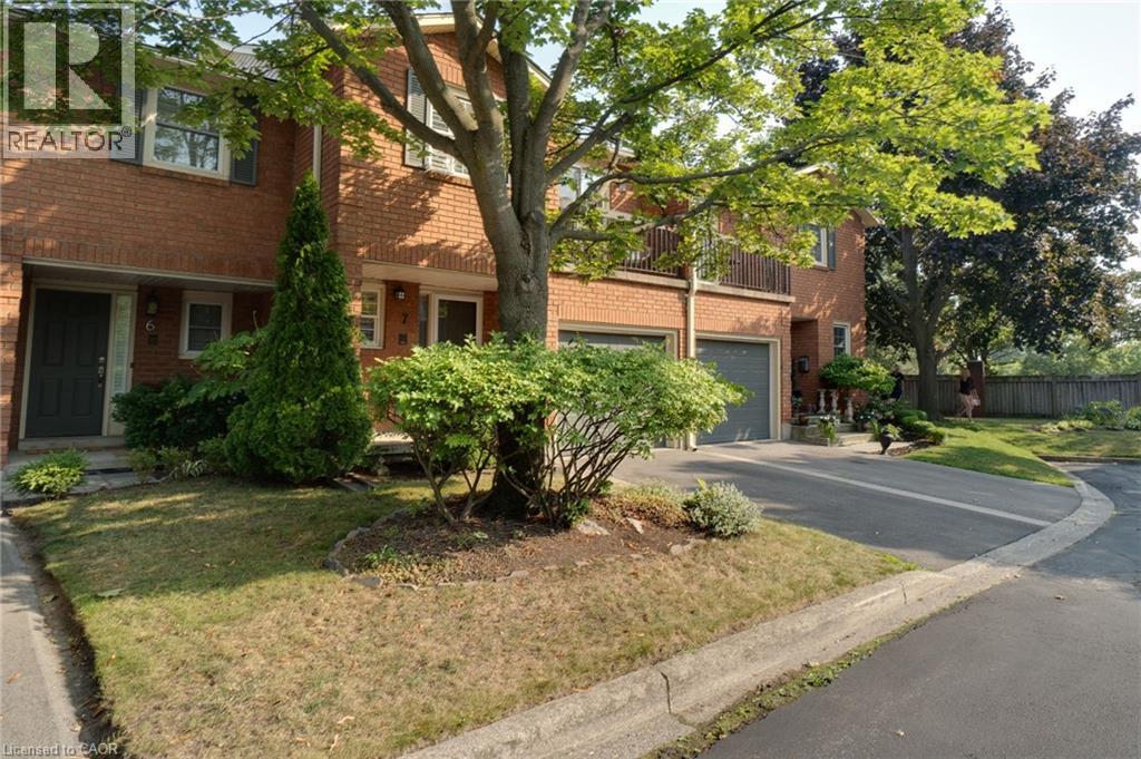1205 Lamb's Court Unit# 7, Burlington, Ontario  L7S 2G4 - Photo 4 - 40779544