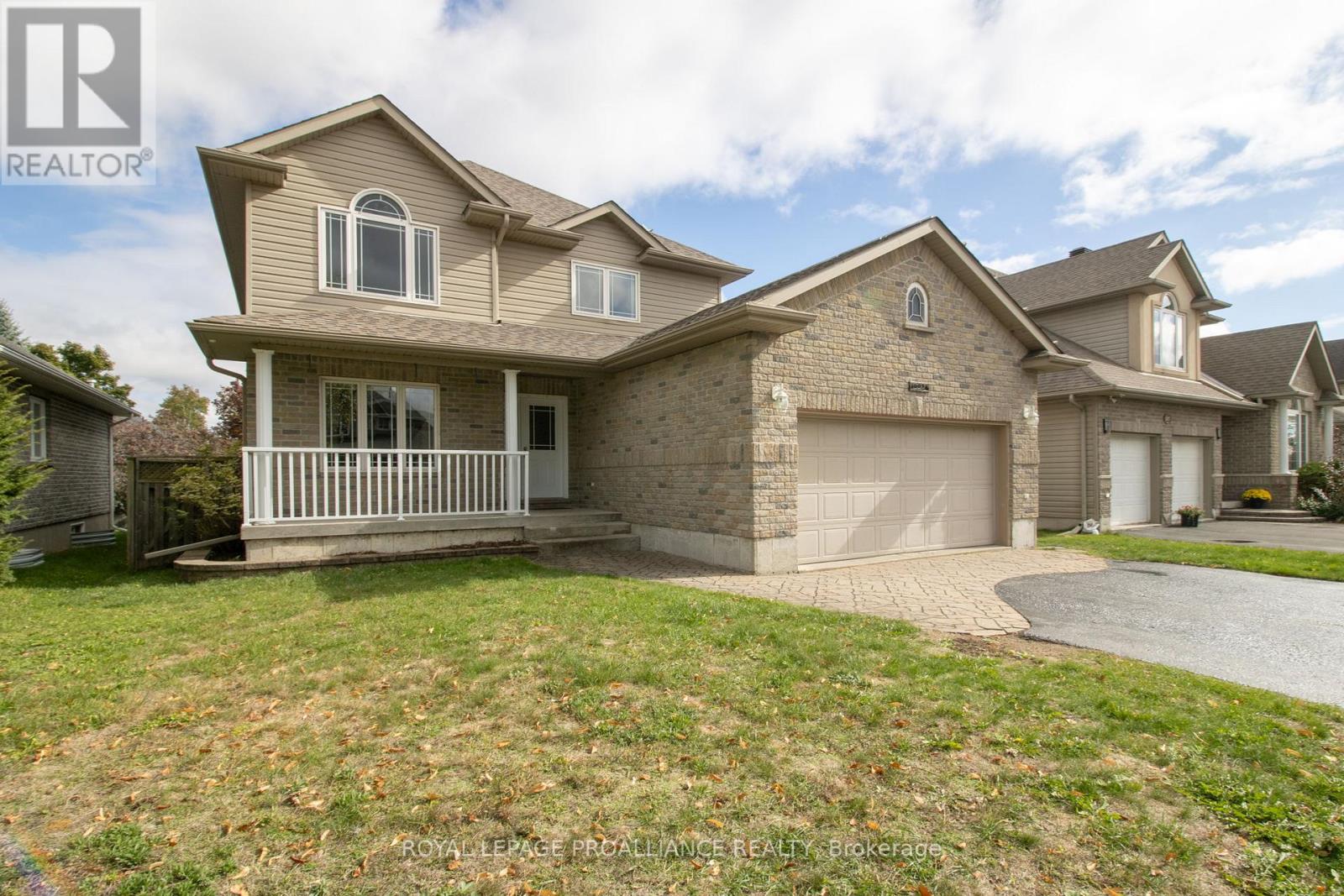 1009 Crestwood Drive, Brockville, Ontario  K6V 7N1 - Photo 2 - X12464947