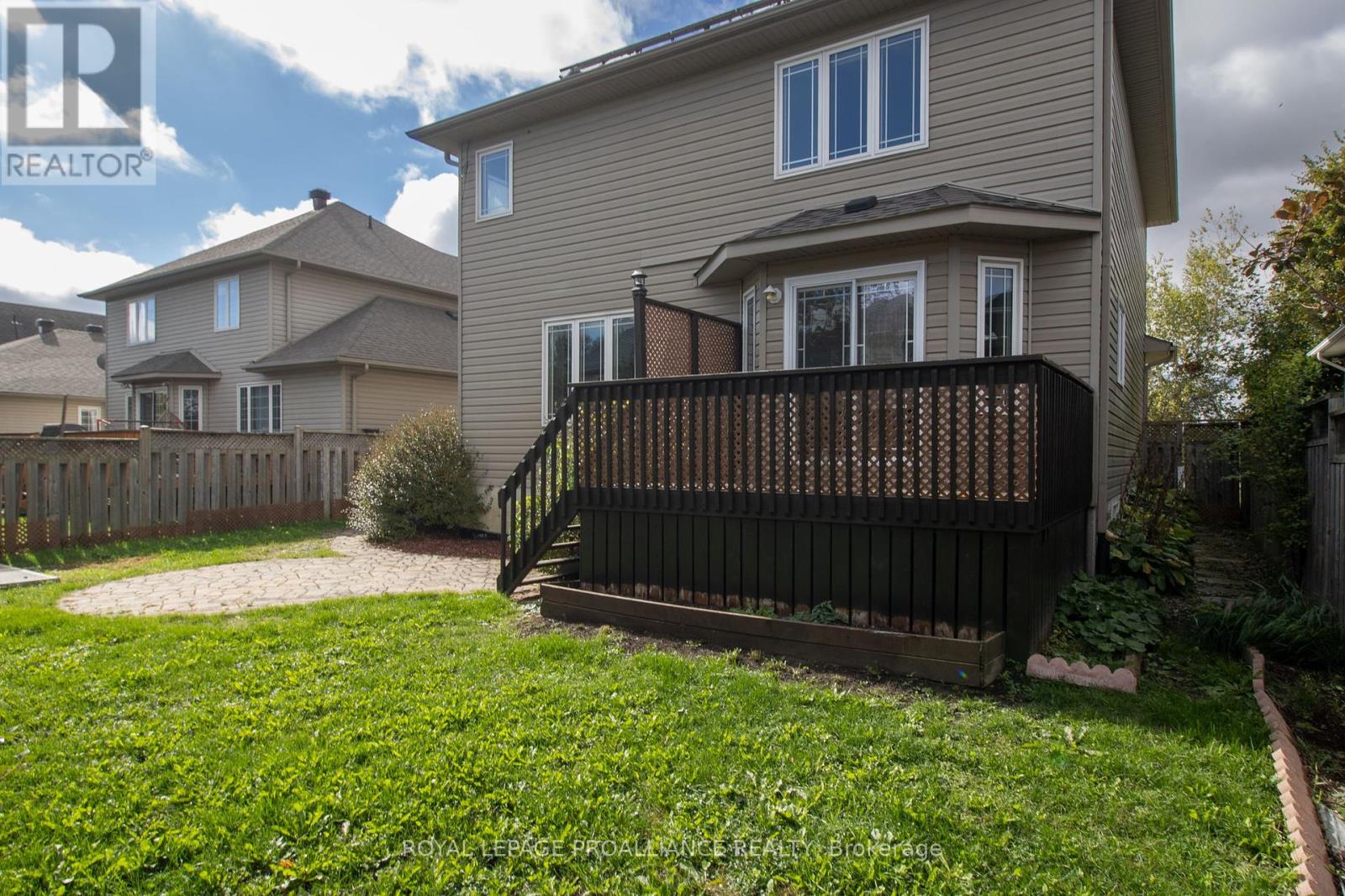 1009 Crestwood Drive, Brockville, Ontario  K6V 7N1 - Photo 38 - X12464947