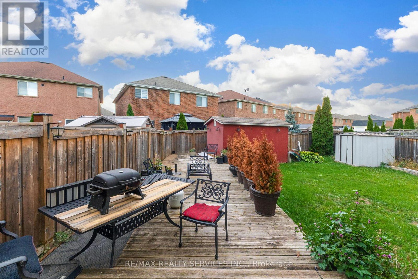 12 Commodore Drive, Brampton (Credit Valley), Ontario  L6X 0S4 - Photo 35 - W12464389