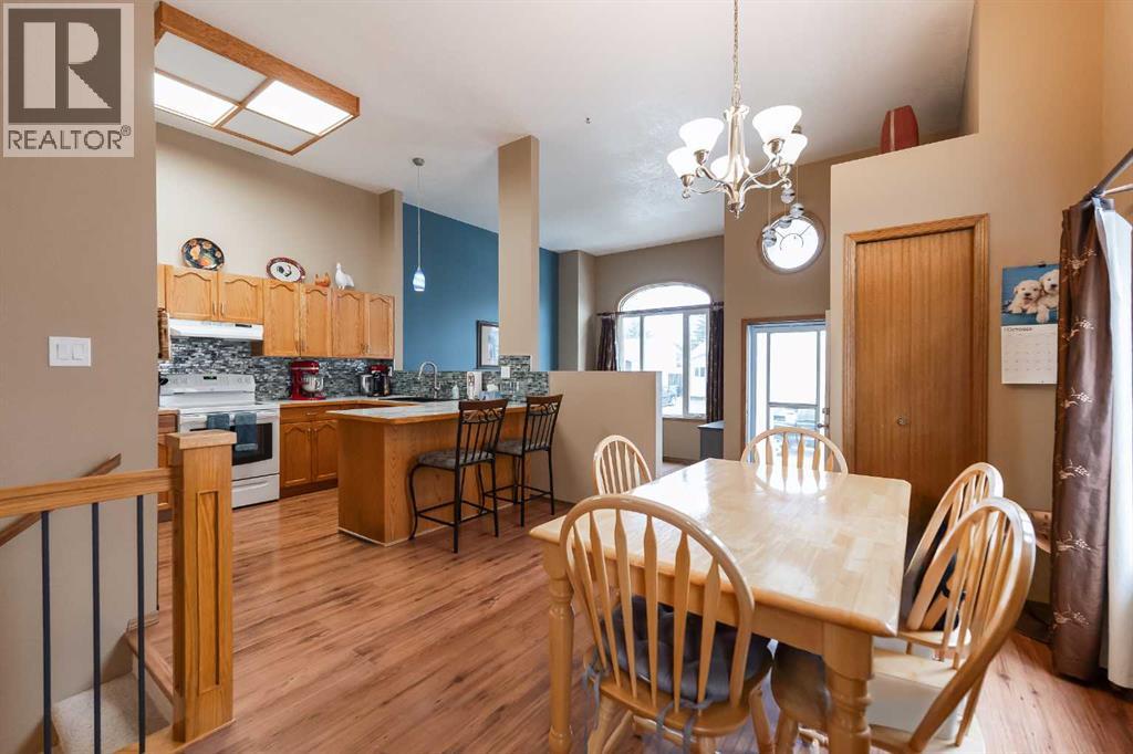 207 Mt Crandell Crescent W, Lethbridge, Alberta  T1K 6M6 - Photo 8 - A2263980