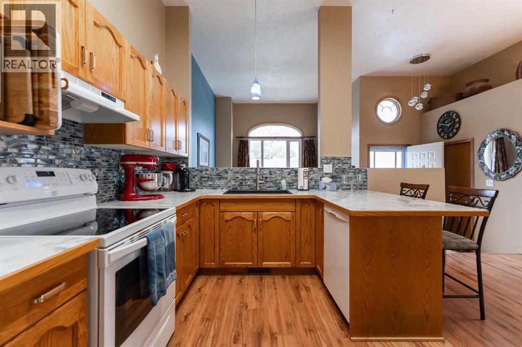 207 Mt Crandell Crescent W, Lethbridge, Alberta  T1K 6M6 - Photo 15 - A2263980