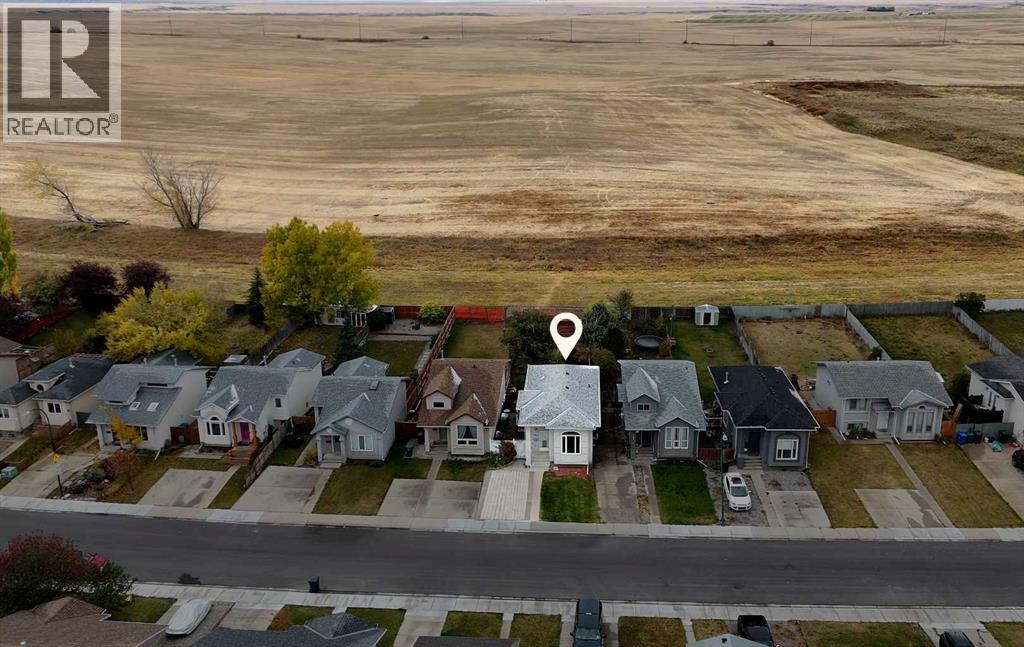 207 Mt Crandell Crescent W, Lethbridge, Alberta  T1K 6M6 - Photo 2 - A2263980