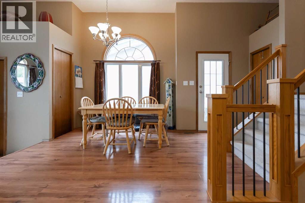 207 Mt Crandell Crescent W, Lethbridge, Alberta  T1K 6M6 - Photo 18 - A2263980