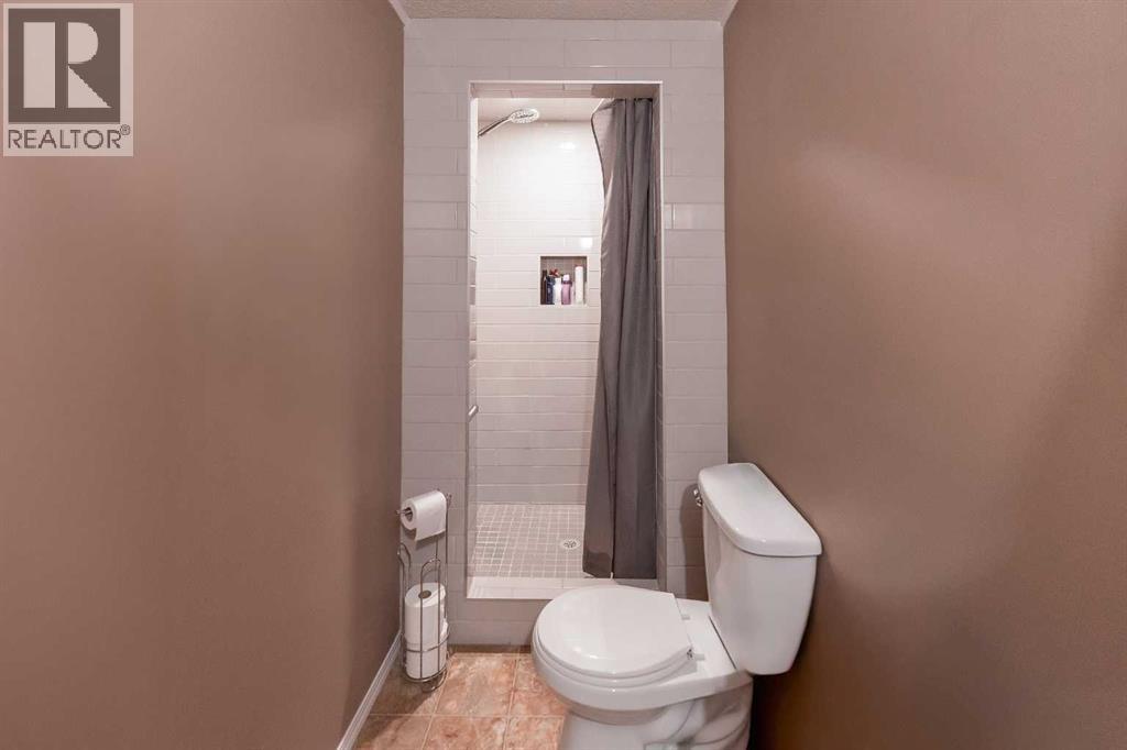 207 Mt Crandell Crescent W, Lethbridge, Alberta  T1K 6M6 - Photo 36 - A2263980