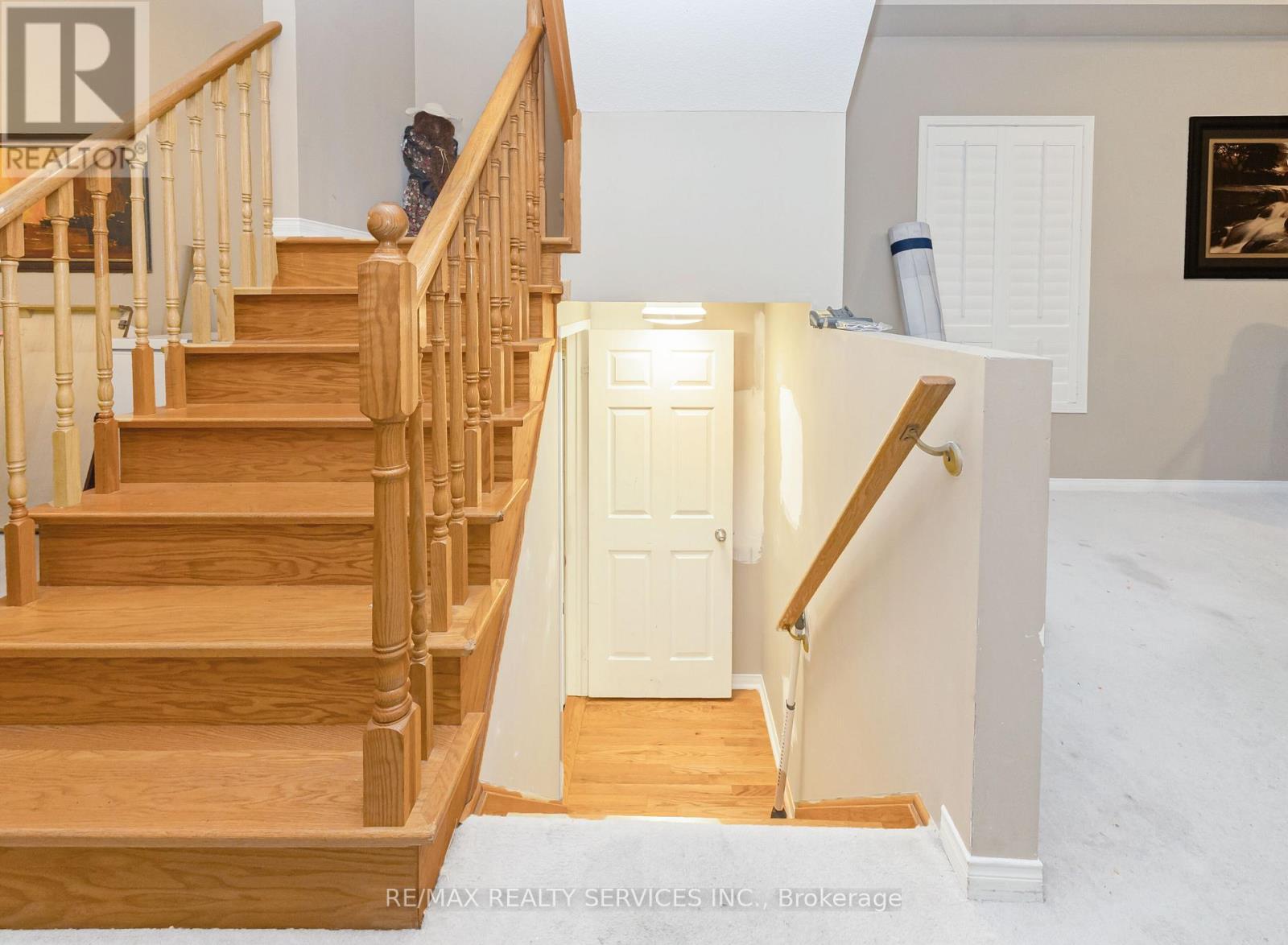 12 Commodore Drive, Brampton (Credit Valley), Ontario  L6X 0S4 - Photo 17 - W12464389