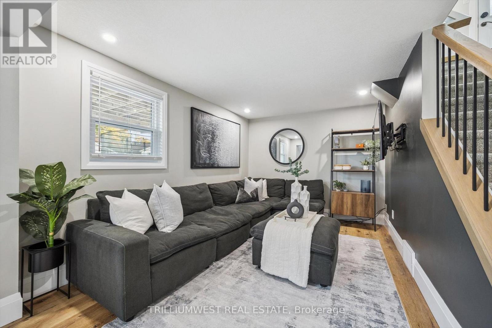 99 Deerwood Crescent, Kitchener, Ontario  N2N 1R4 - Photo 25 - X12464810