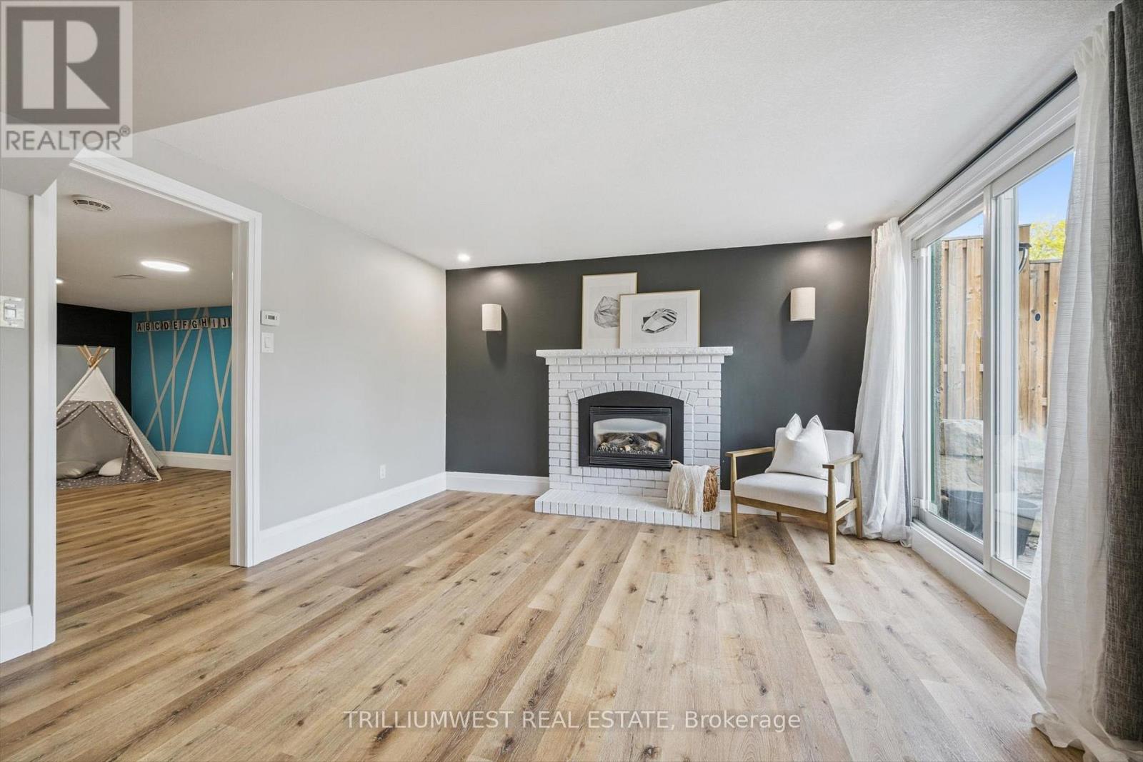 99 Deerwood Crescent, Kitchener, Ontario  N2N 1R4 - Photo 26 - X12464810