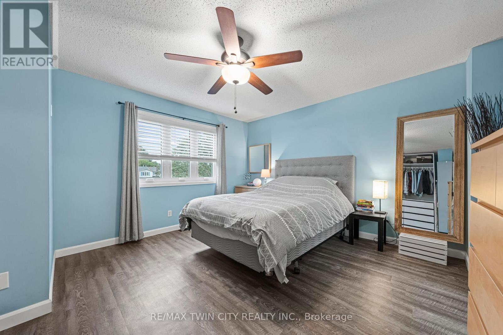 21 Graystone Court, Brant, Ontario  N3L 3Y1 - Photo 17 - X12464818