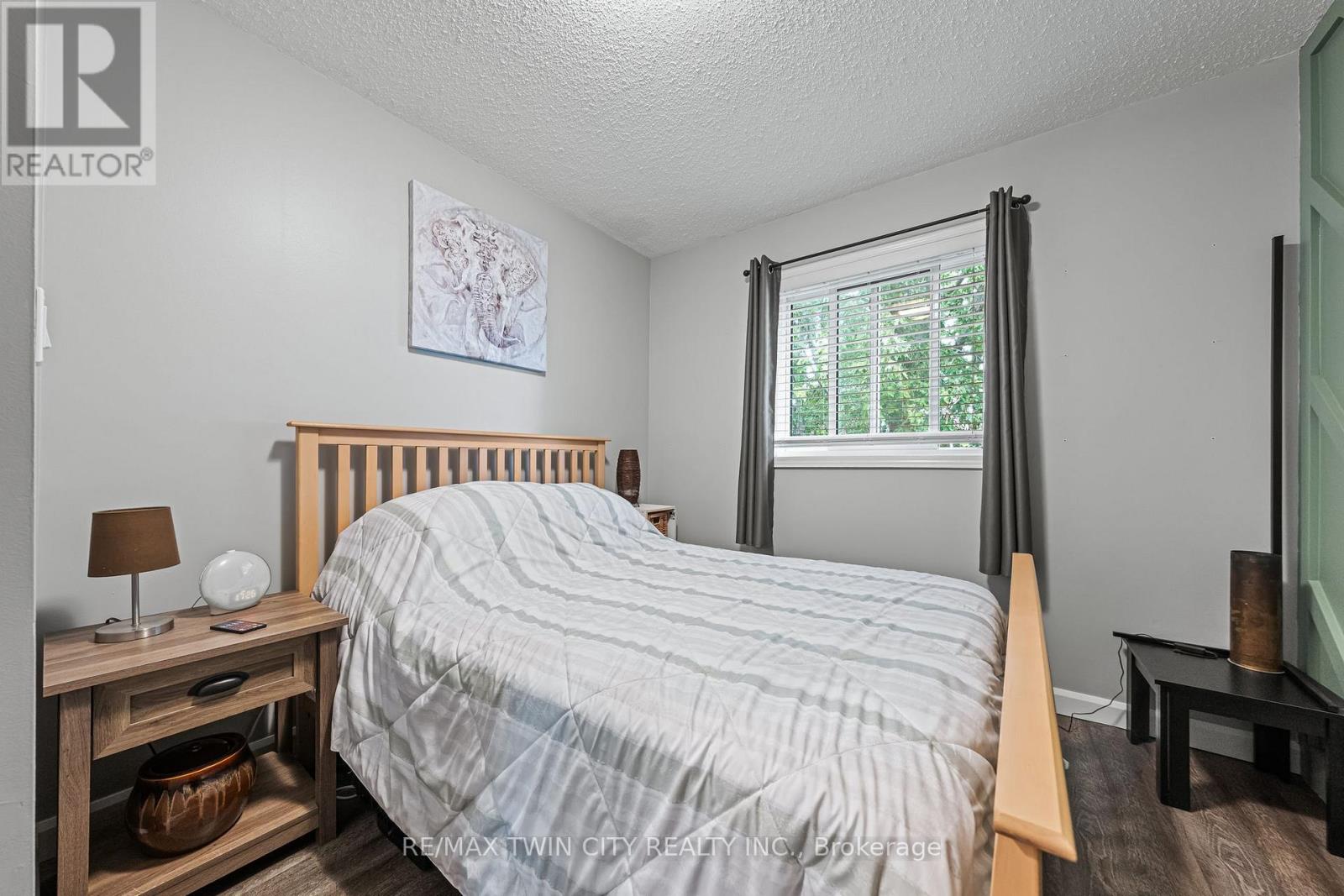 21 Graystone Court, Brant, Ontario  N3L 3Y1 - Photo 20 - X12464818