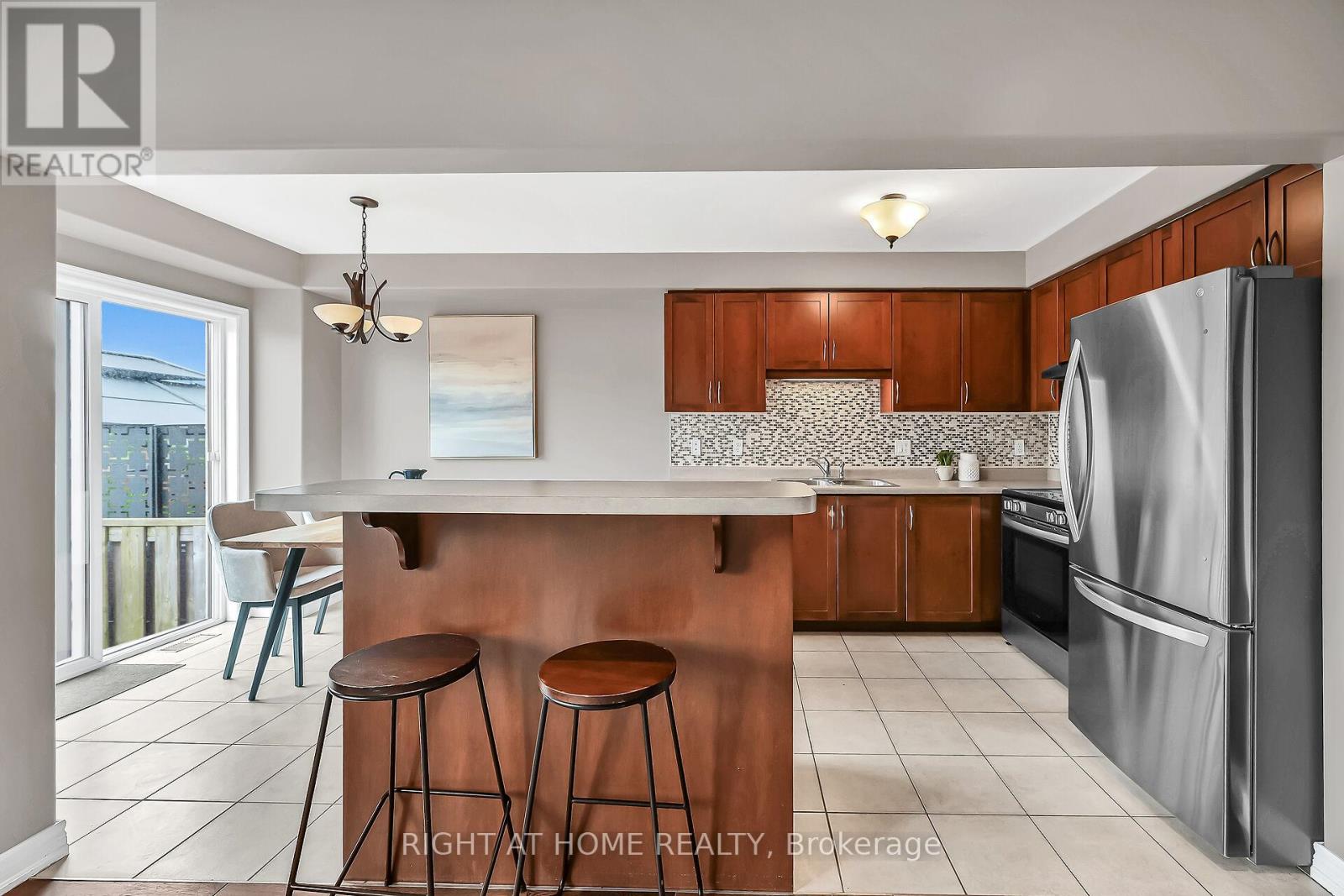 21 - 242 Upper Mount Albion Road, Hamilton, Ontario  L8J 0B1 - Photo 11 - X12464831