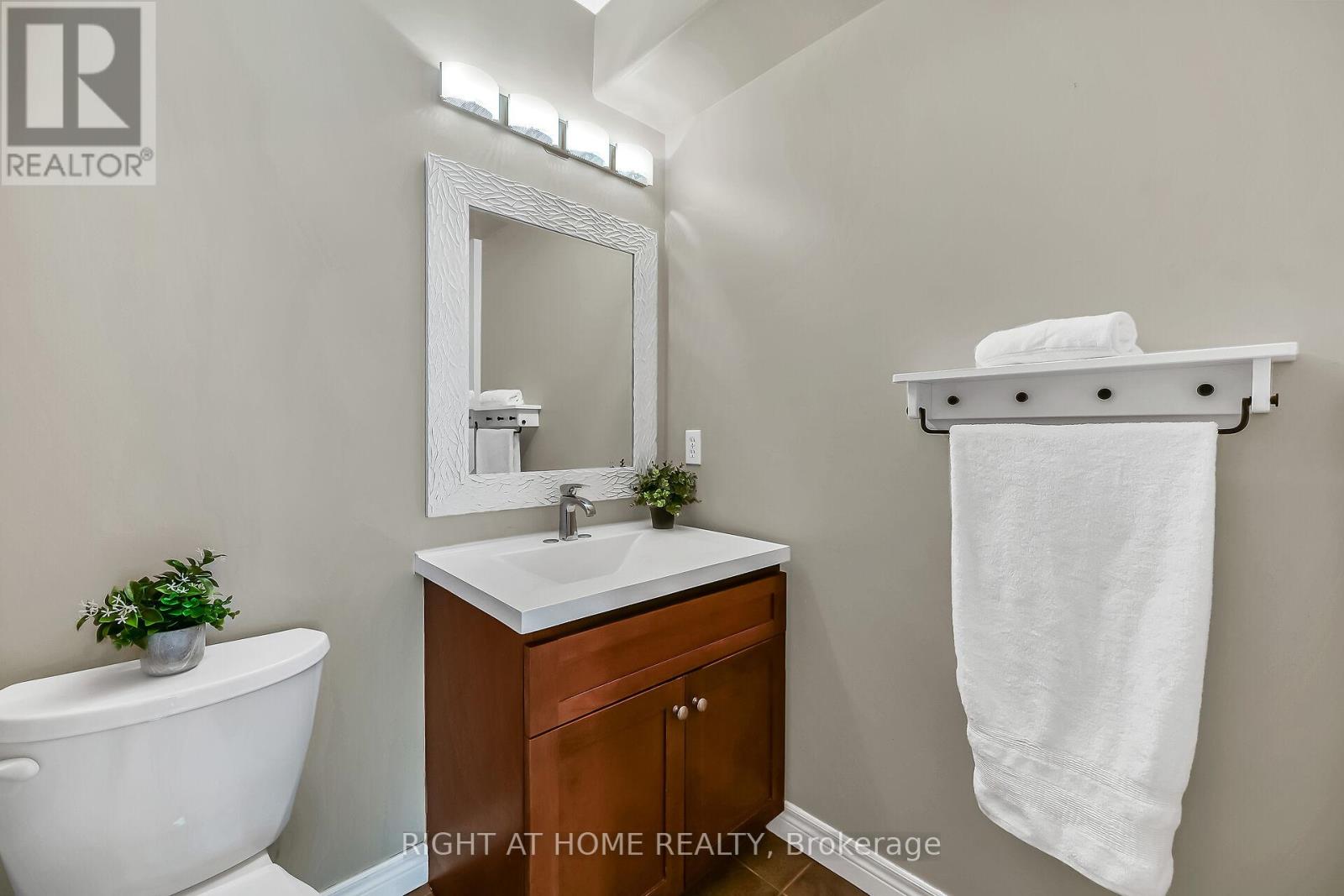 21 - 242 Upper Mount Albion Road, Hamilton, Ontario  L8J 0B1 - Photo 21 - X12464831