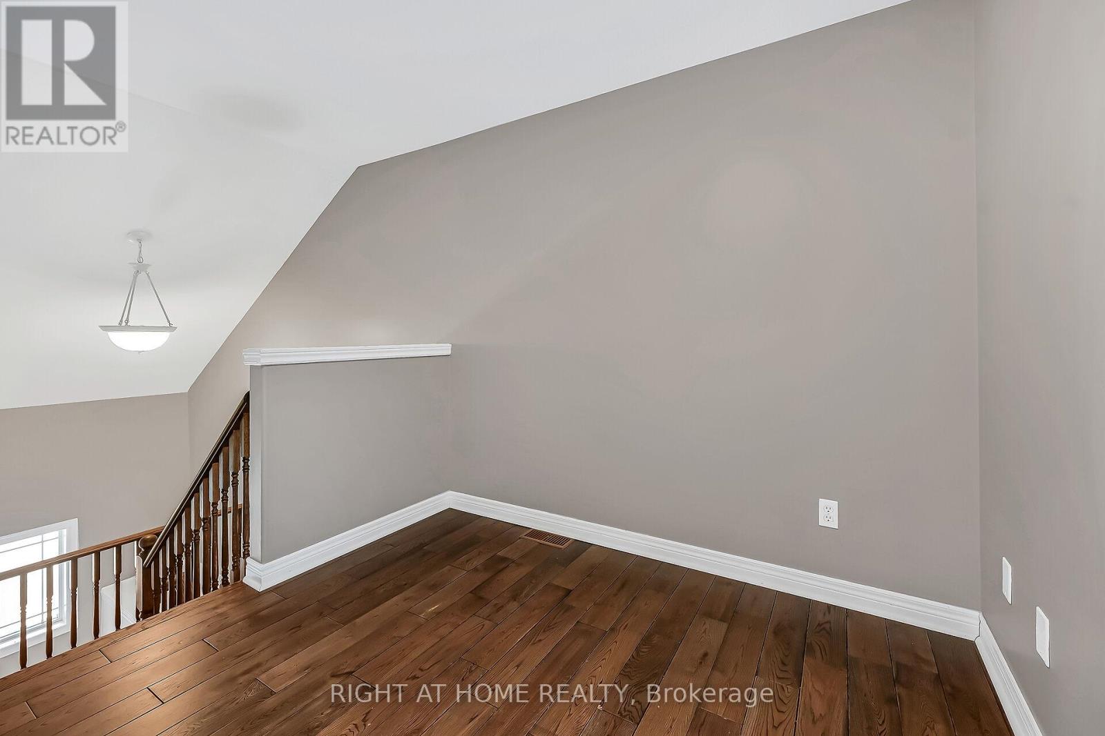 21 - 242 Upper Mount Albion Road, Hamilton, Ontario  L8J 0B1 - Photo 31 - X12464831