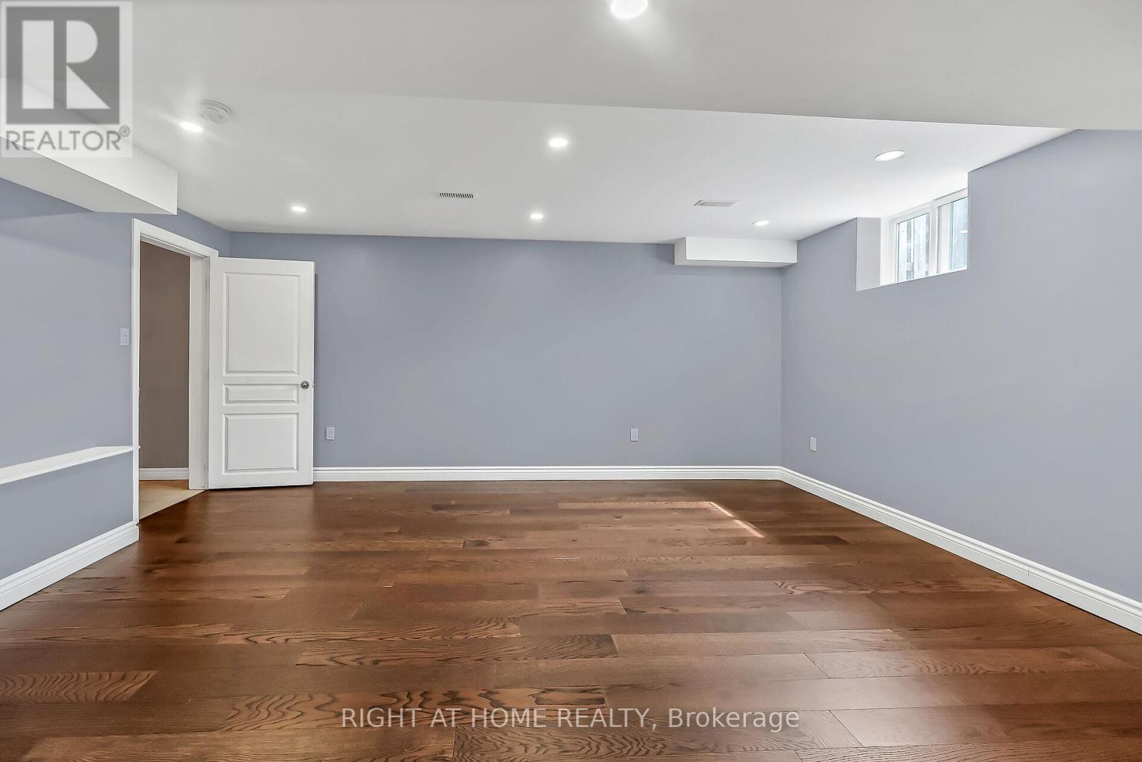 21 - 242 Upper Mount Albion Road, Hamilton, Ontario  L8J 0B1 - Photo 34 - X12464831