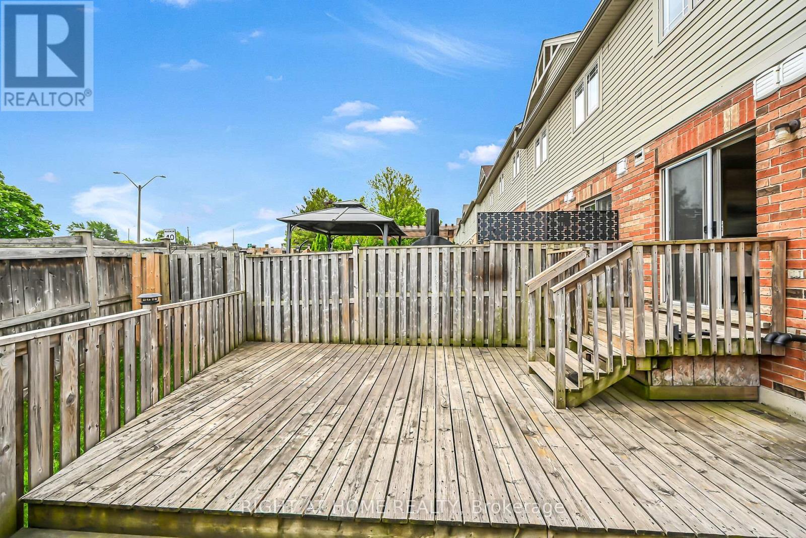 21 - 242 Upper Mount Albion Road, Hamilton, Ontario  L8J 0B1 - Photo 44 - X12464831
