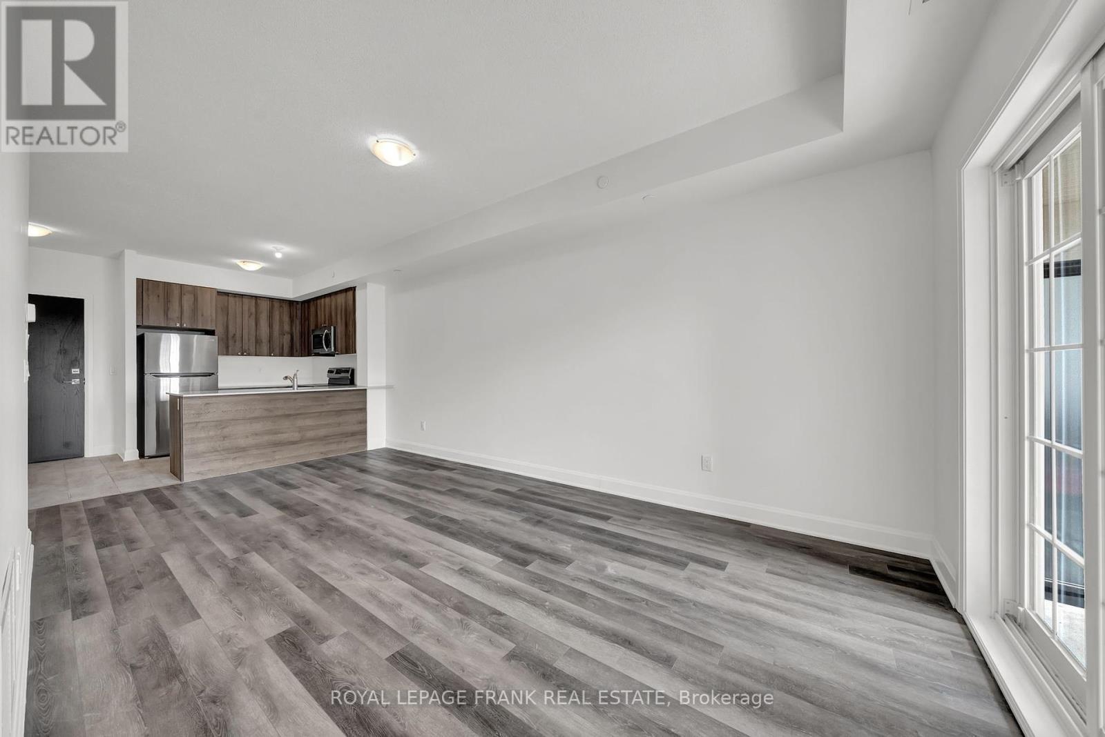 216 - 50 Lakebreeze Drive, Clarington, Ontario  L1B 0V9 - Photo 10 - E12464887