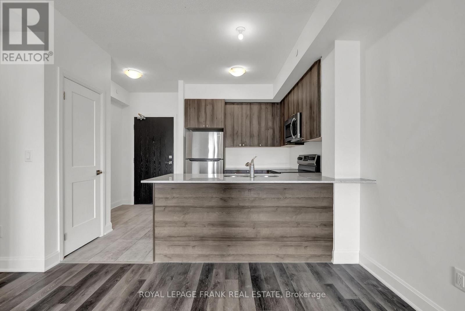 216 - 50 Lakebreeze Drive, Clarington, Ontario  L1B 0V9 - Photo 5 - E12464887