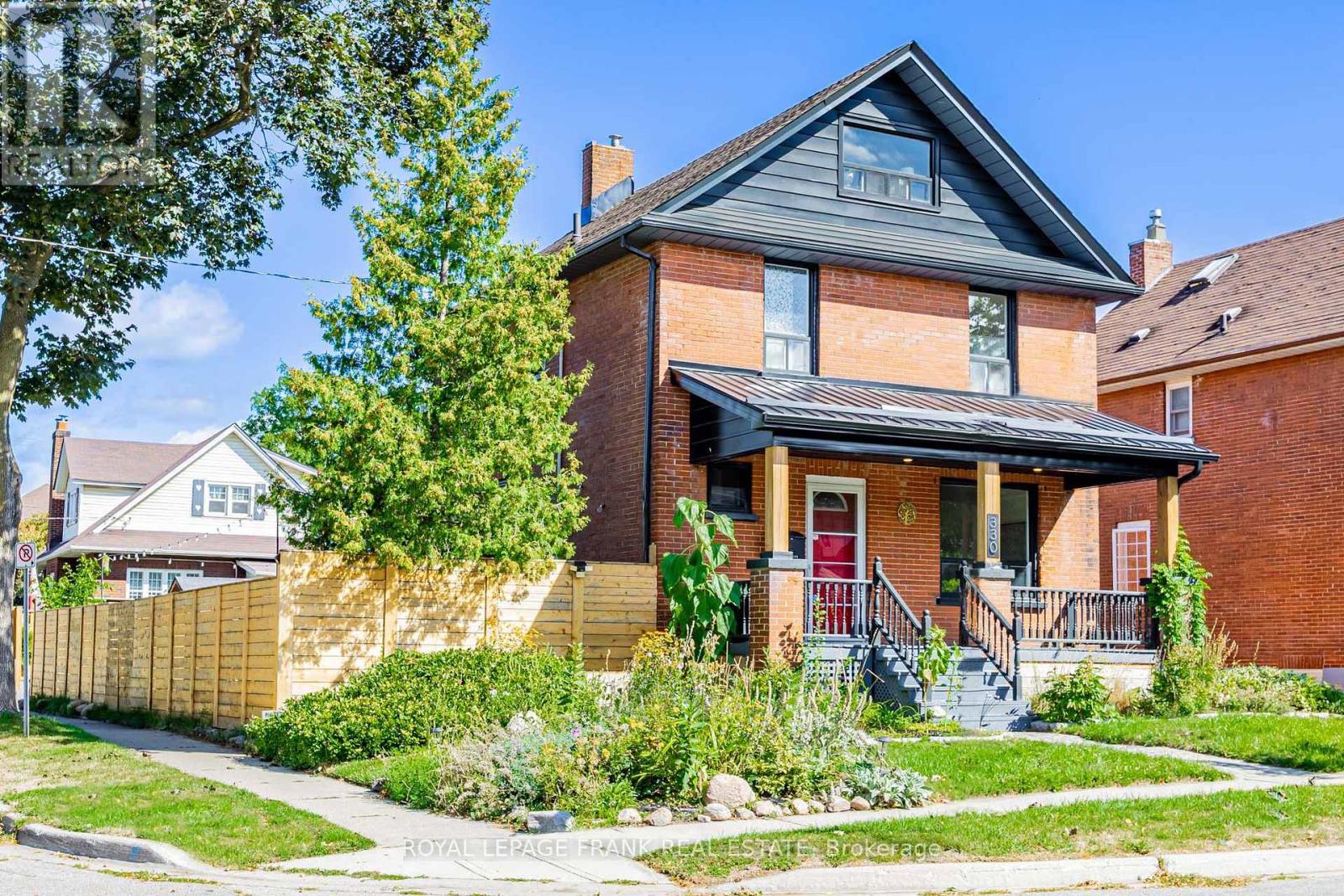 330 ARTHUR STREET, Oshawa, Ontario