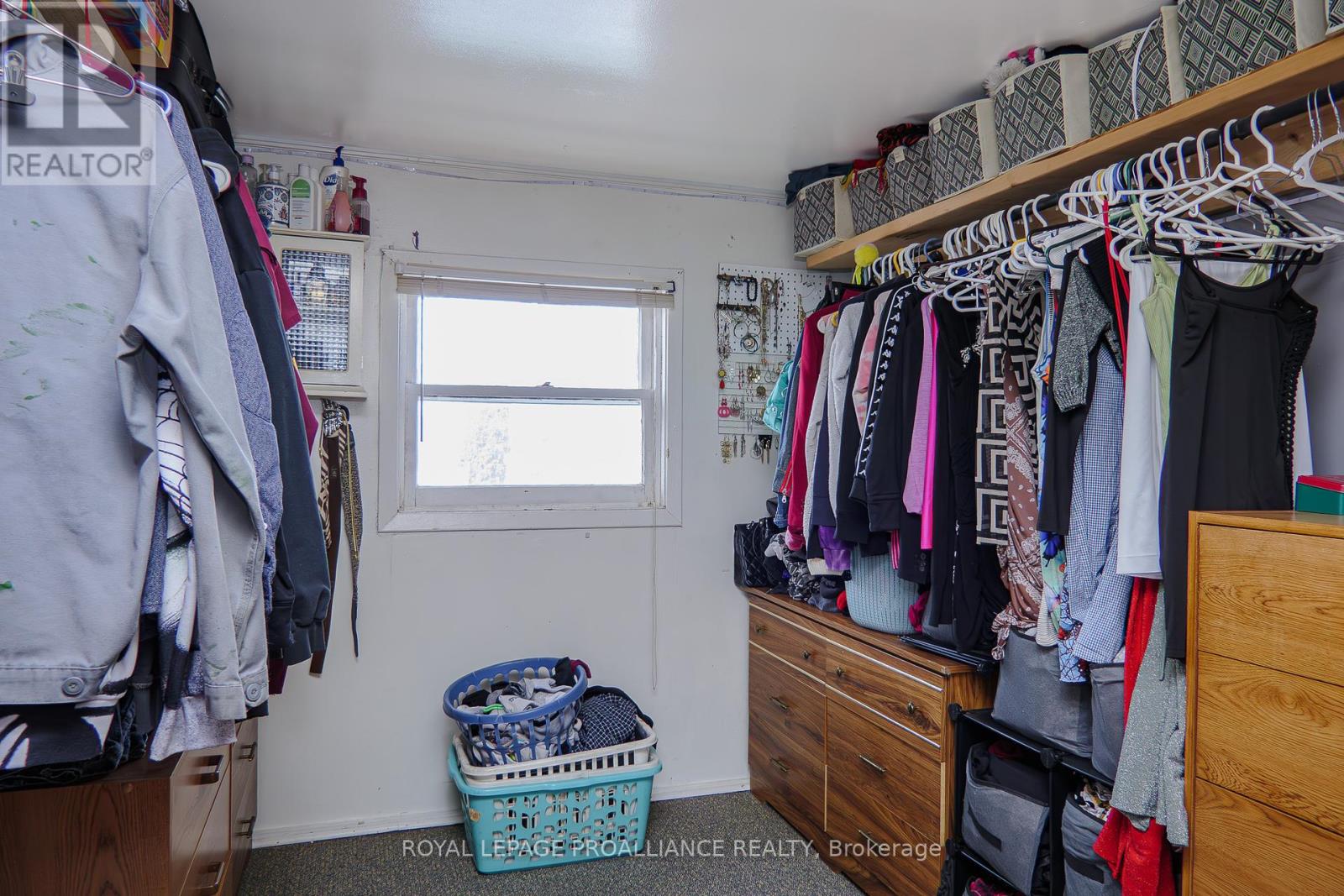 166 West Street, Quinte West, Ontario  K8V 2M7 - Photo 15 - X12464951