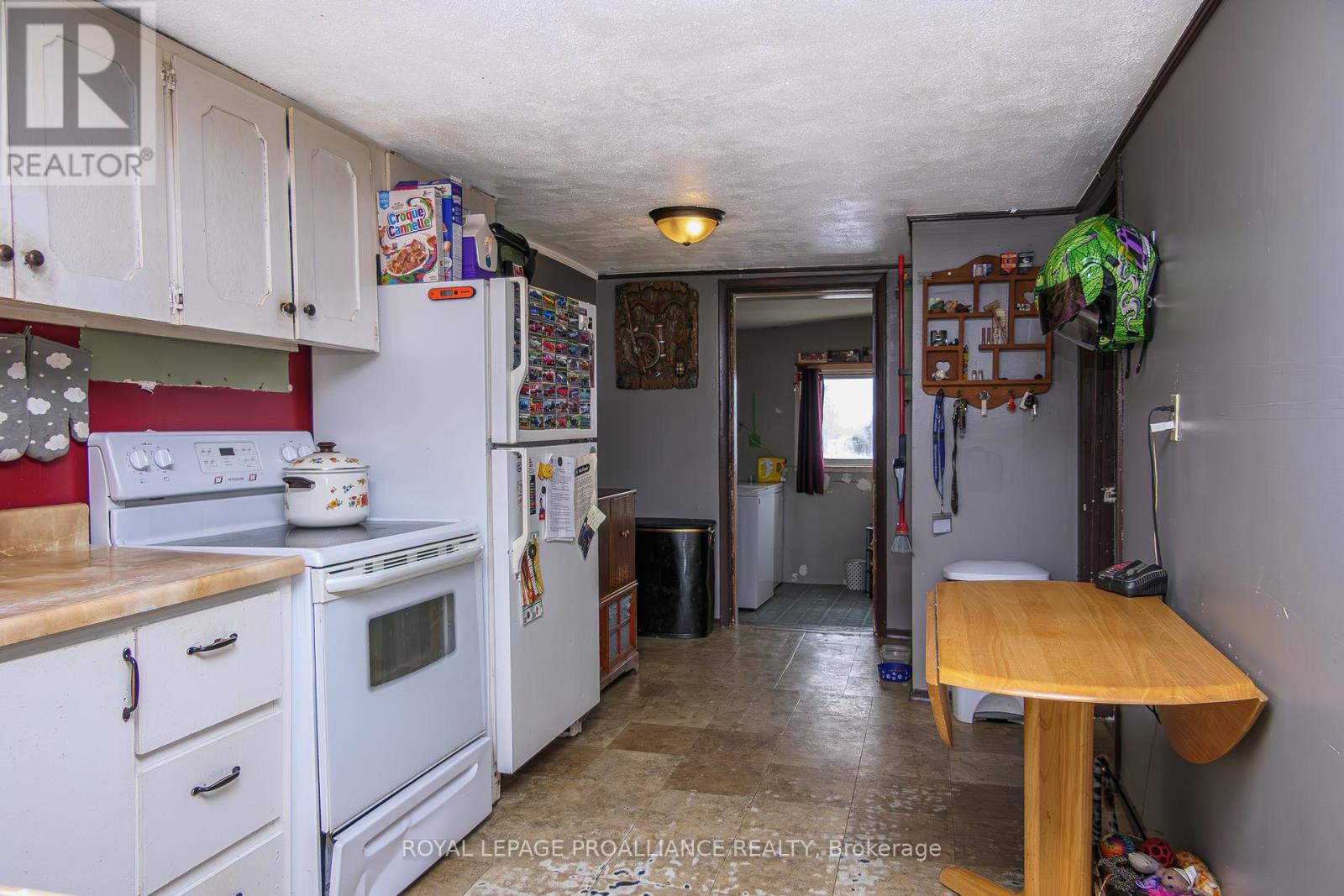 166 West Street, Quinte West, Ontario  K8V 2M7 - Photo 20 - X12464951