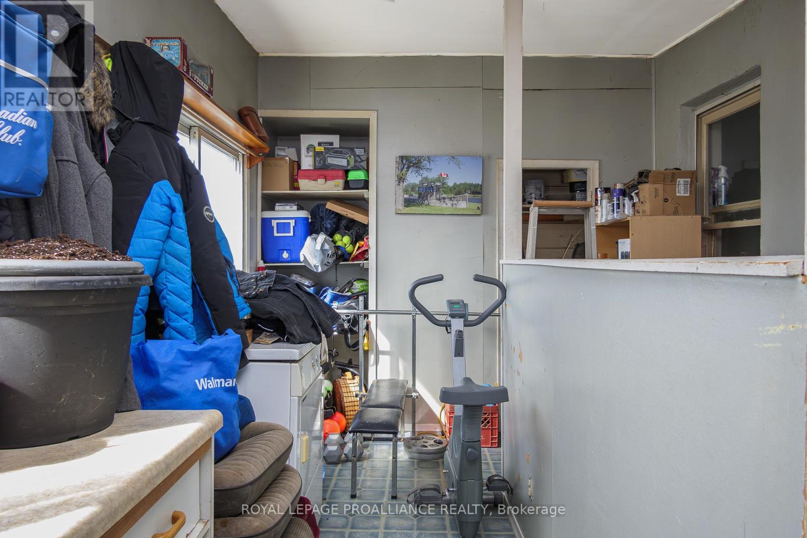 166 West Street, Quinte West, Ontario  K8V 2M7 - Photo 8 - X12464951