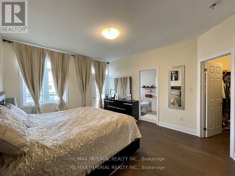 36 Carrville Woods Circle, Vaughan, Ontario  L6A 4Z6 - Photo 24 - N12464716