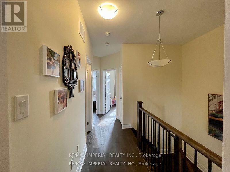 36 Carrville Woods Circle, Vaughan, Ontario  L6A 4Z6 - Photo 25 - N12464716