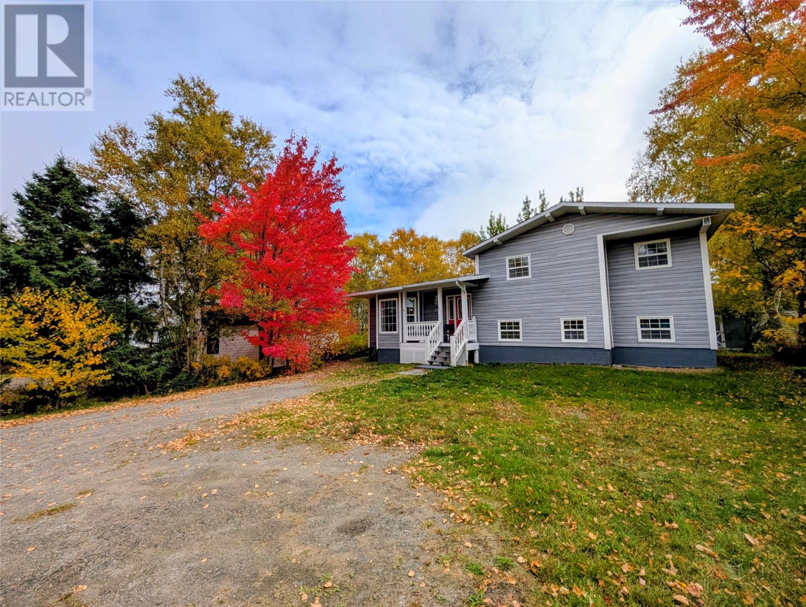 210 Jr Smallwood Boulevard, Gambo, Newfoundland & Labrador   - Photo 2 - 1291592