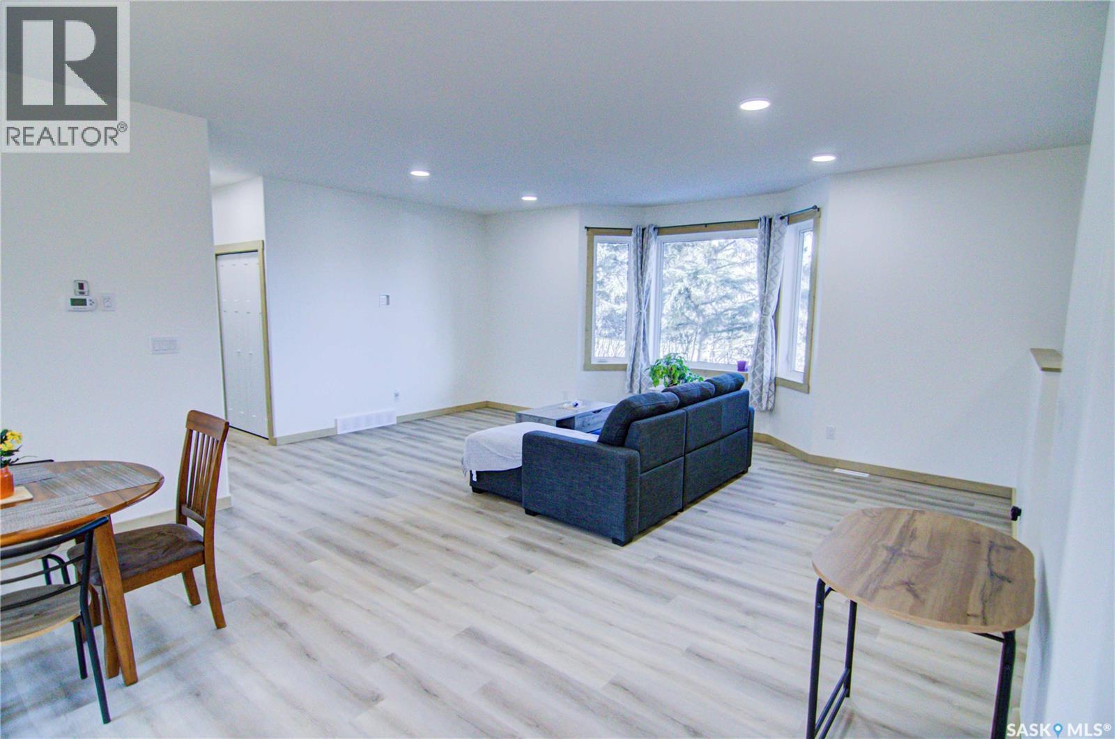 108 Central Avenue, Love, Saskatchewan  S0J 1P0 - Photo 12 - SK020957