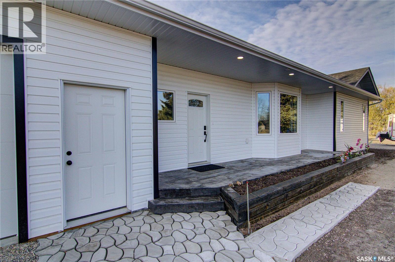 108 Central Avenue, Love, Saskatchewan  S0J 1P0 - Photo 27 - SK020957