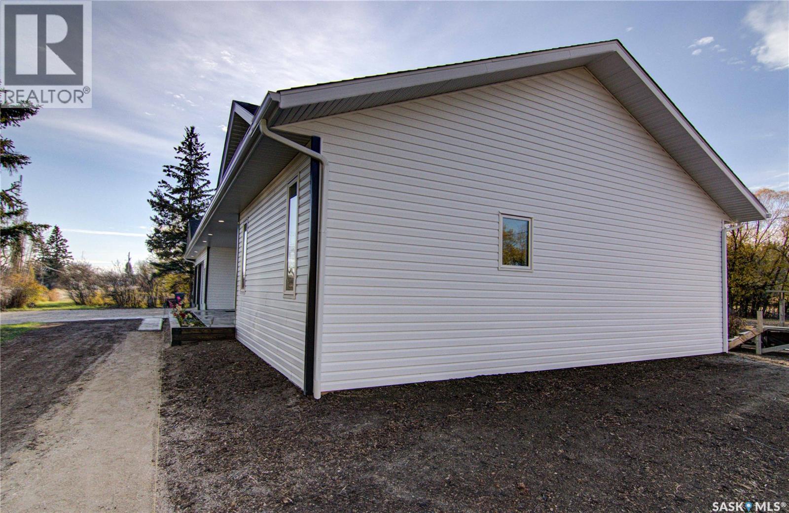 108 Central Avenue, Love, Saskatchewan  S0J 1P0 - Photo 28 - SK020957