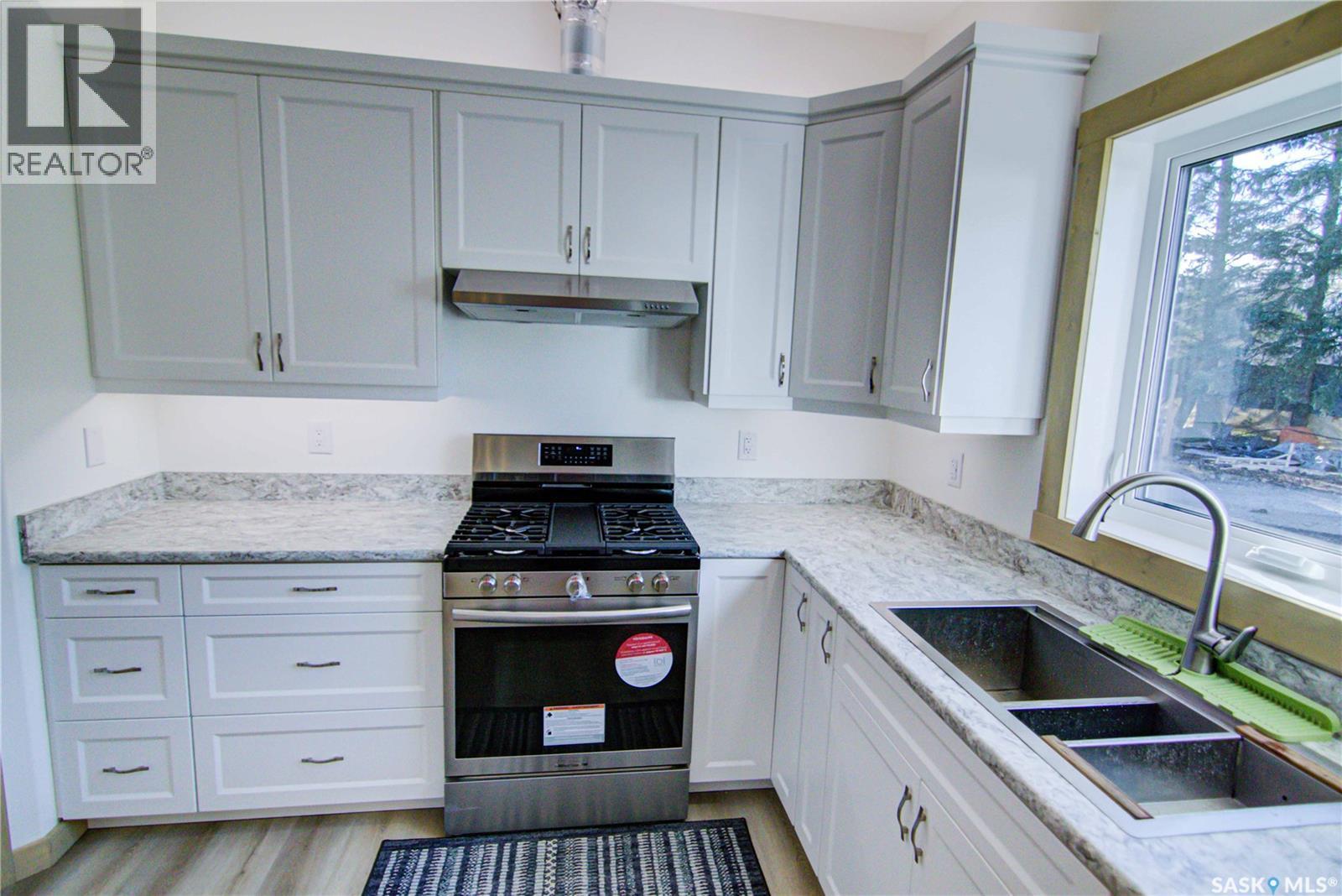 108 Central Avenue, Love, Saskatchewan  S0J 1P0 - Photo 6 - SK020957